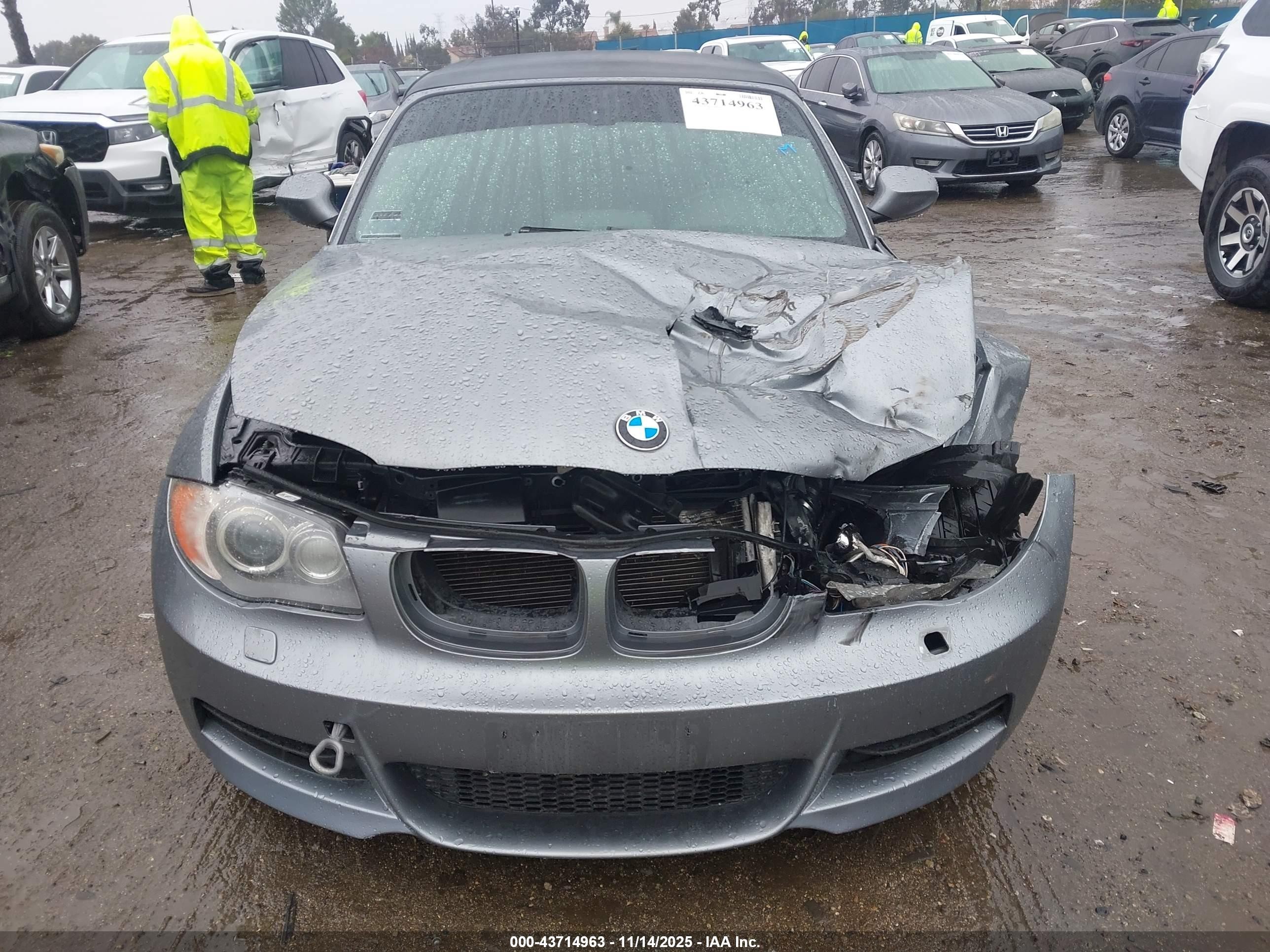 2011 Bmw 135i   Silver vin: WBAUN7C57BVM24698
