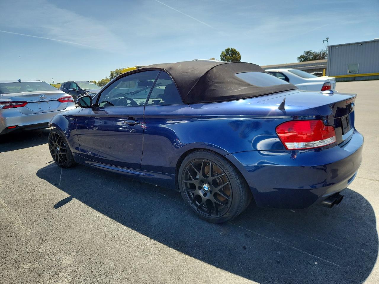 2011 Bmw 135 I Blue vin: WBAUN7C58BVM25259