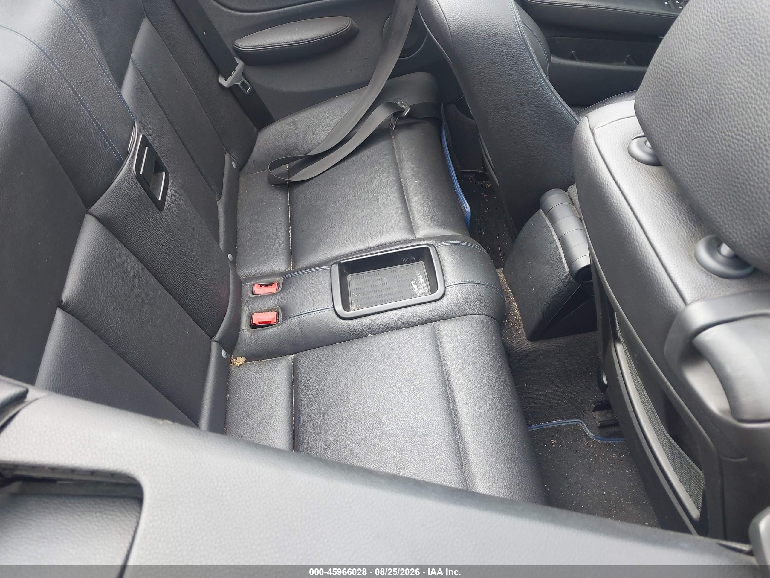 2013 Bmw 135i   Tan vin: WBAUN7C58DVM27208