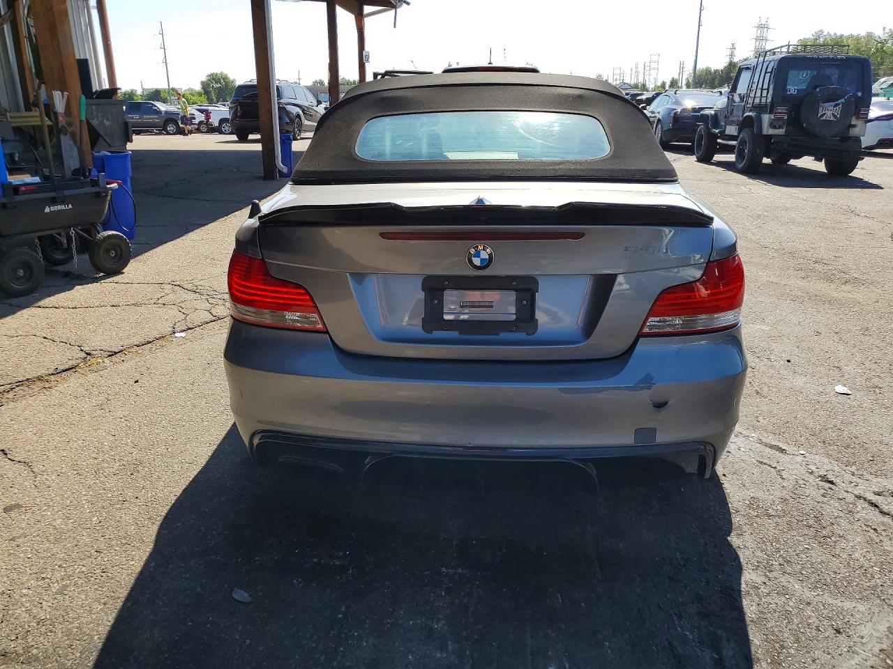2011 Bmw 135 I Gray vin: WBAUN7C59BVM24329