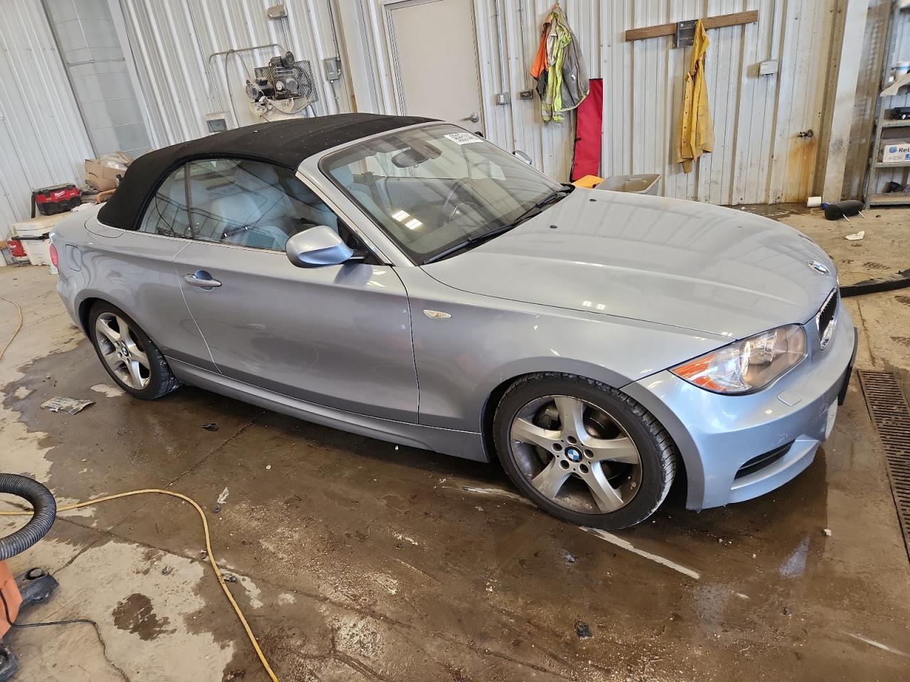 2011 Bmw 135 I Blue vin: WBAUN7C59BVM24394