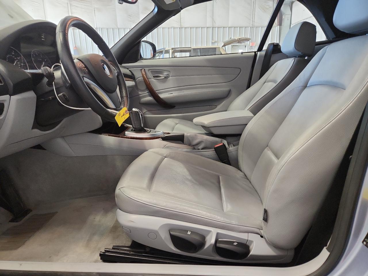 2011 Bmw 135 I Blue vin: WBAUN7C59BVM24394