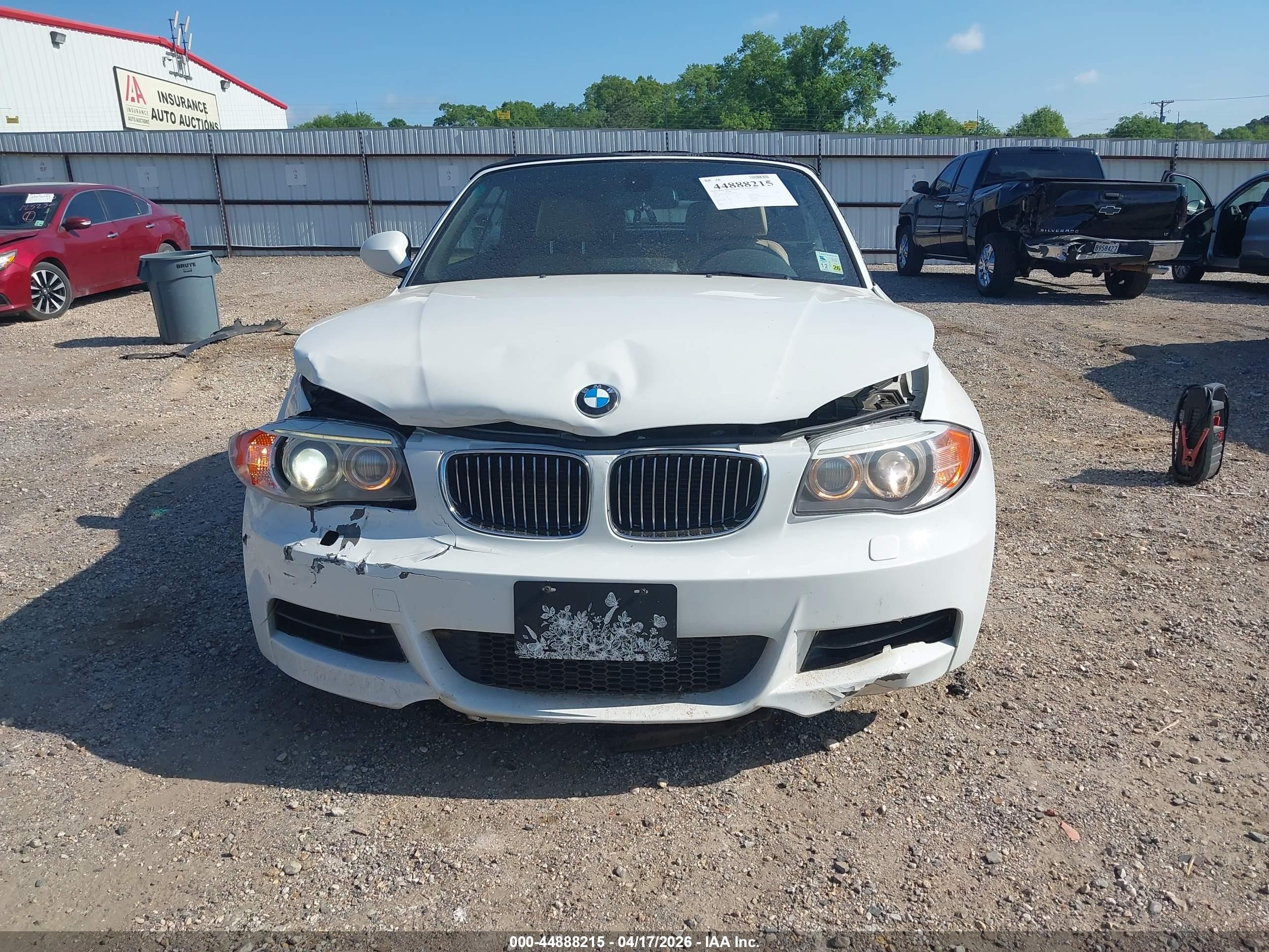 2013 Bmw 135i   White vin: WBAUN7C5XDVM28196