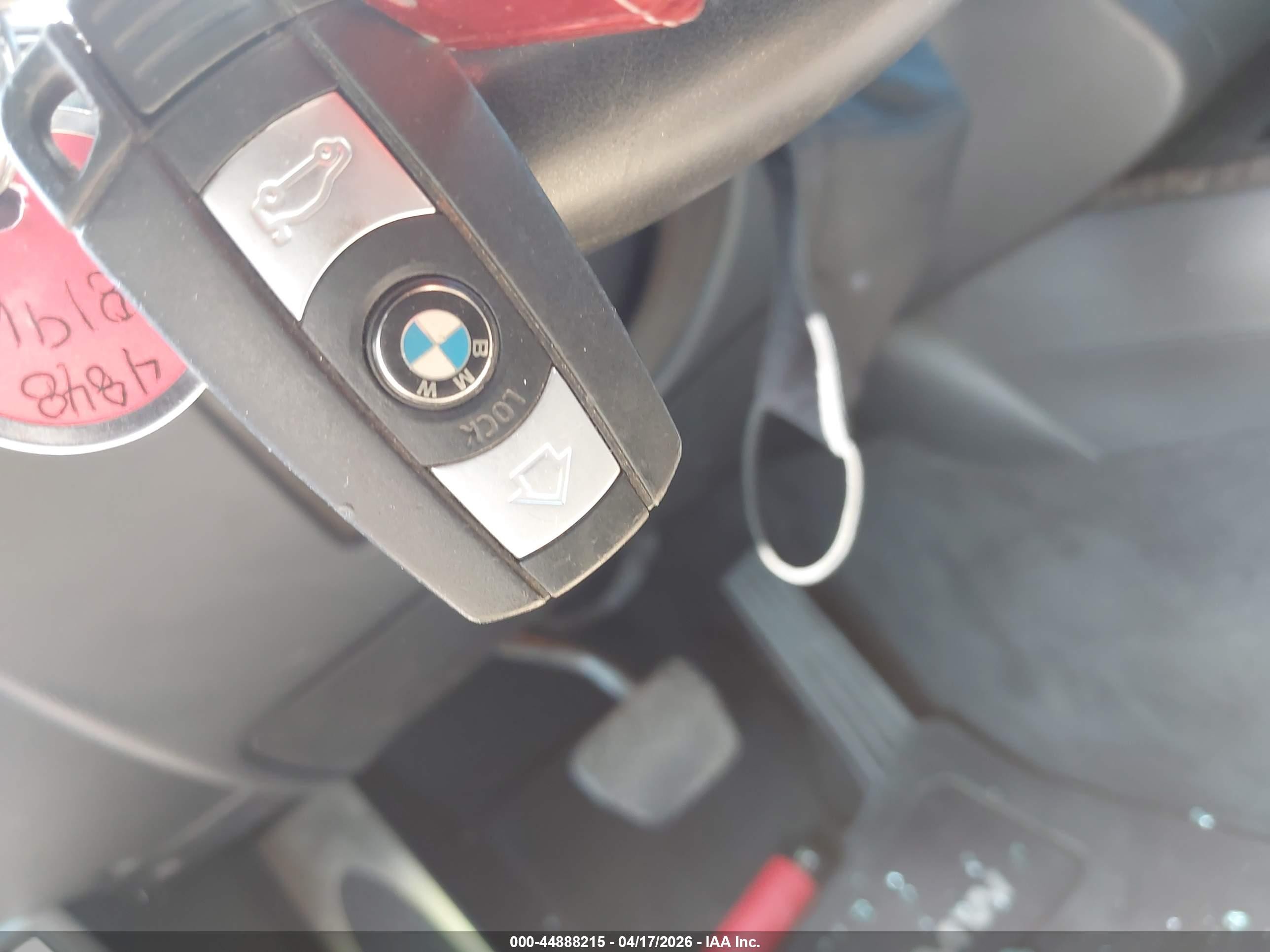 2013 Bmw 135i   White vin: WBAUN7C5XDVM28196