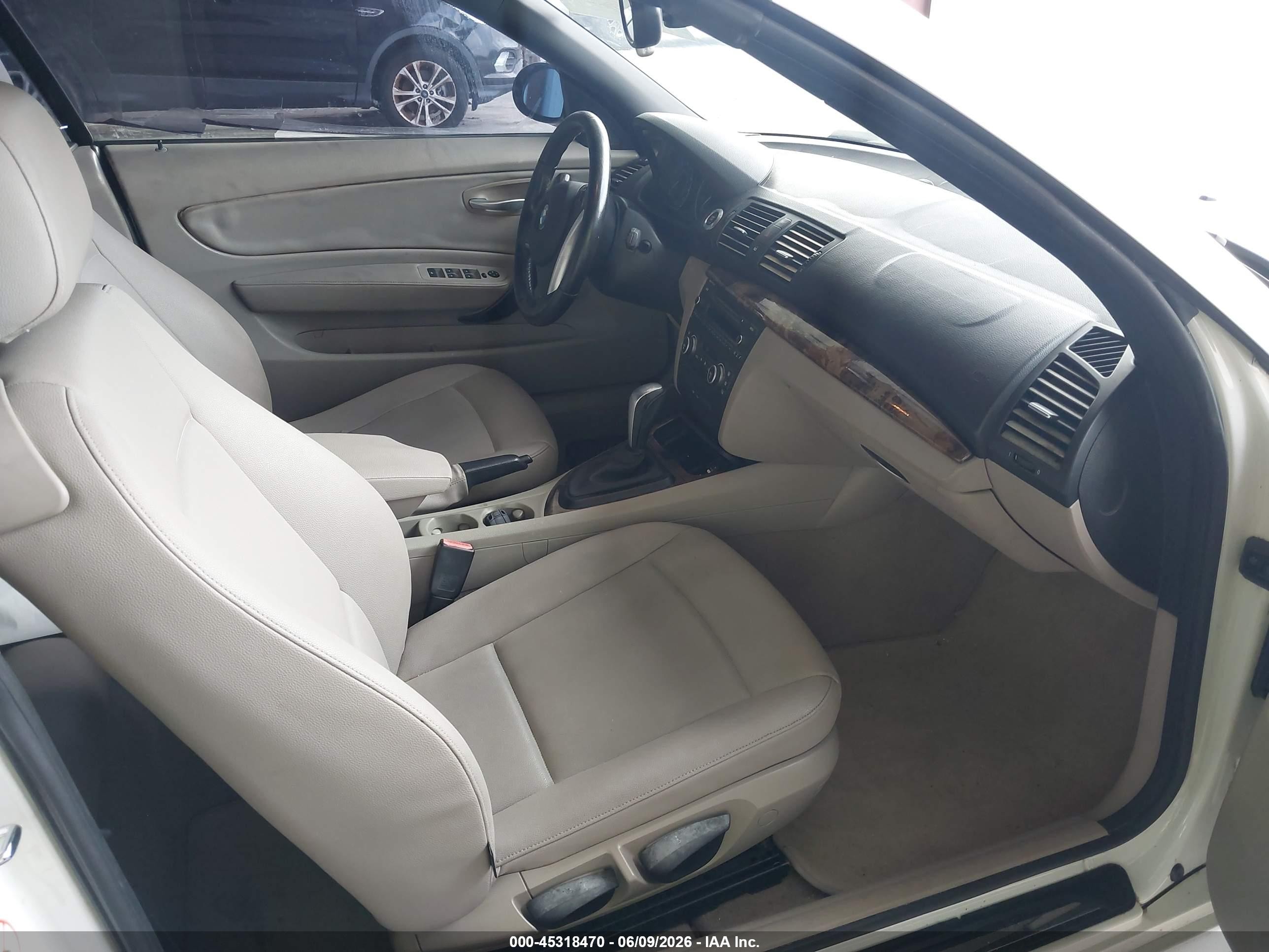 2008 Bmw 135i   White vin: WBAUN93508VF54989