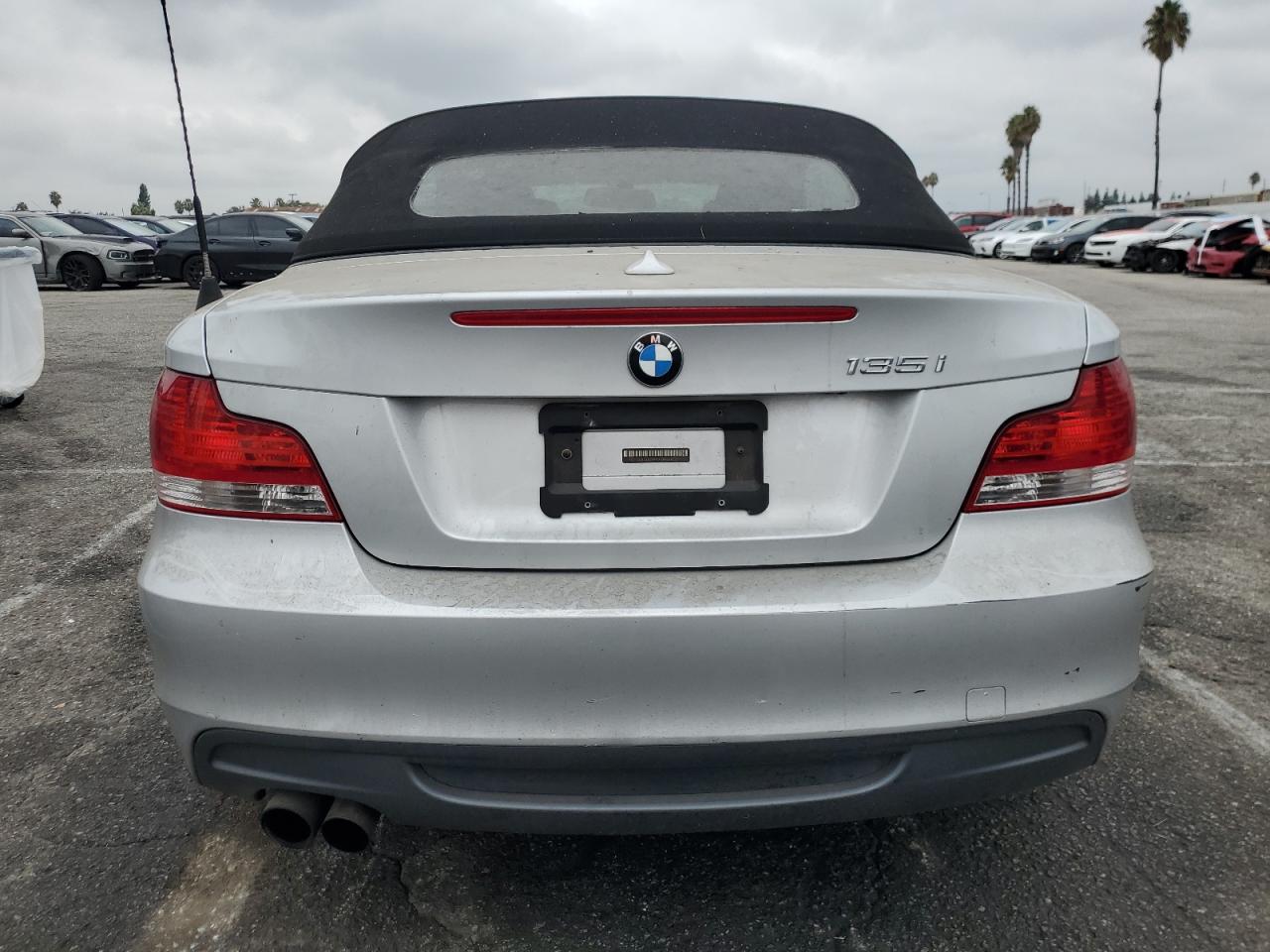 2008 Bmw 135 I Серебряный vin: WBAUN93518VF55682