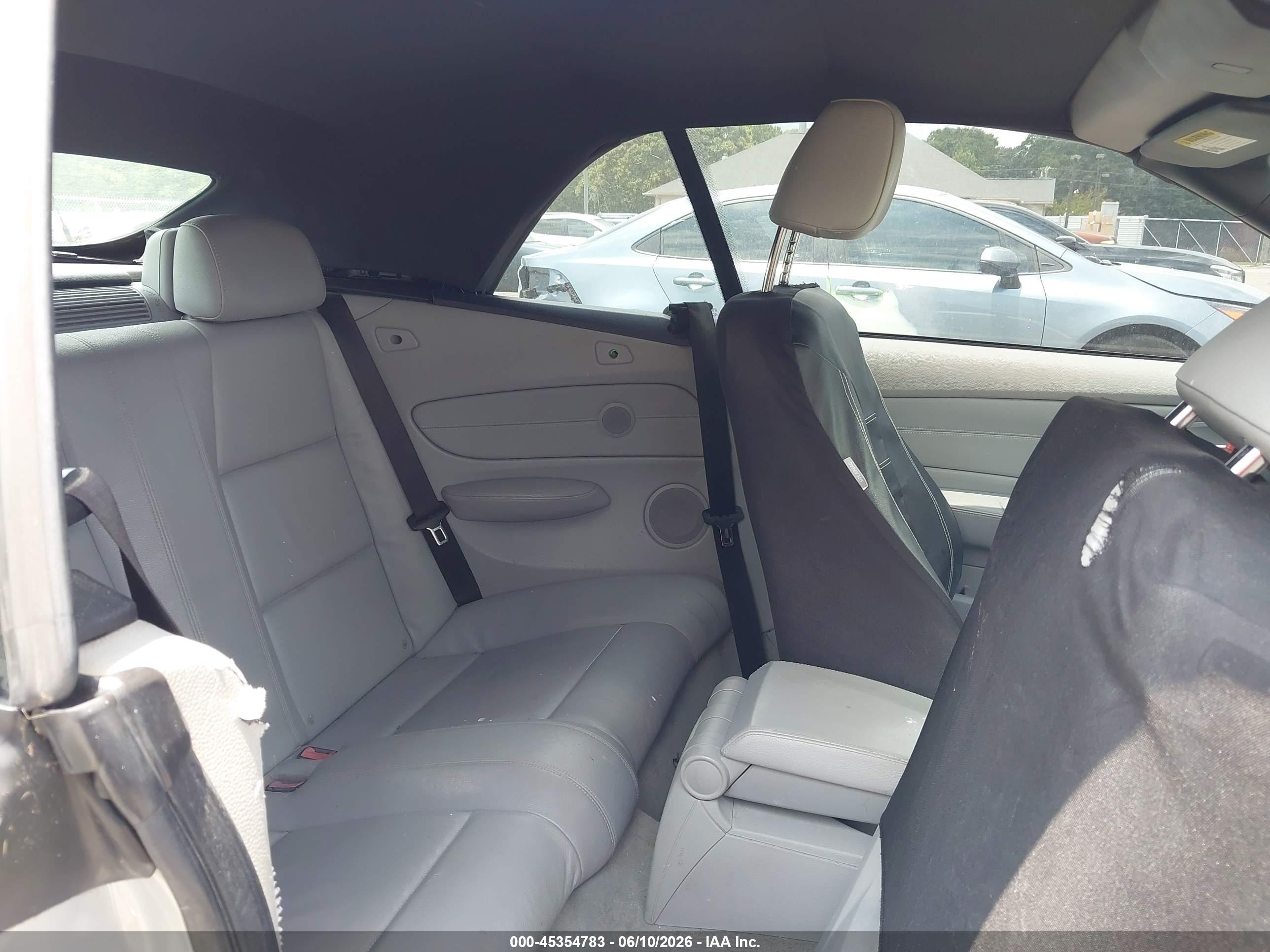 2009 Bmw 135i   White vin: WBAUN93519VK40069