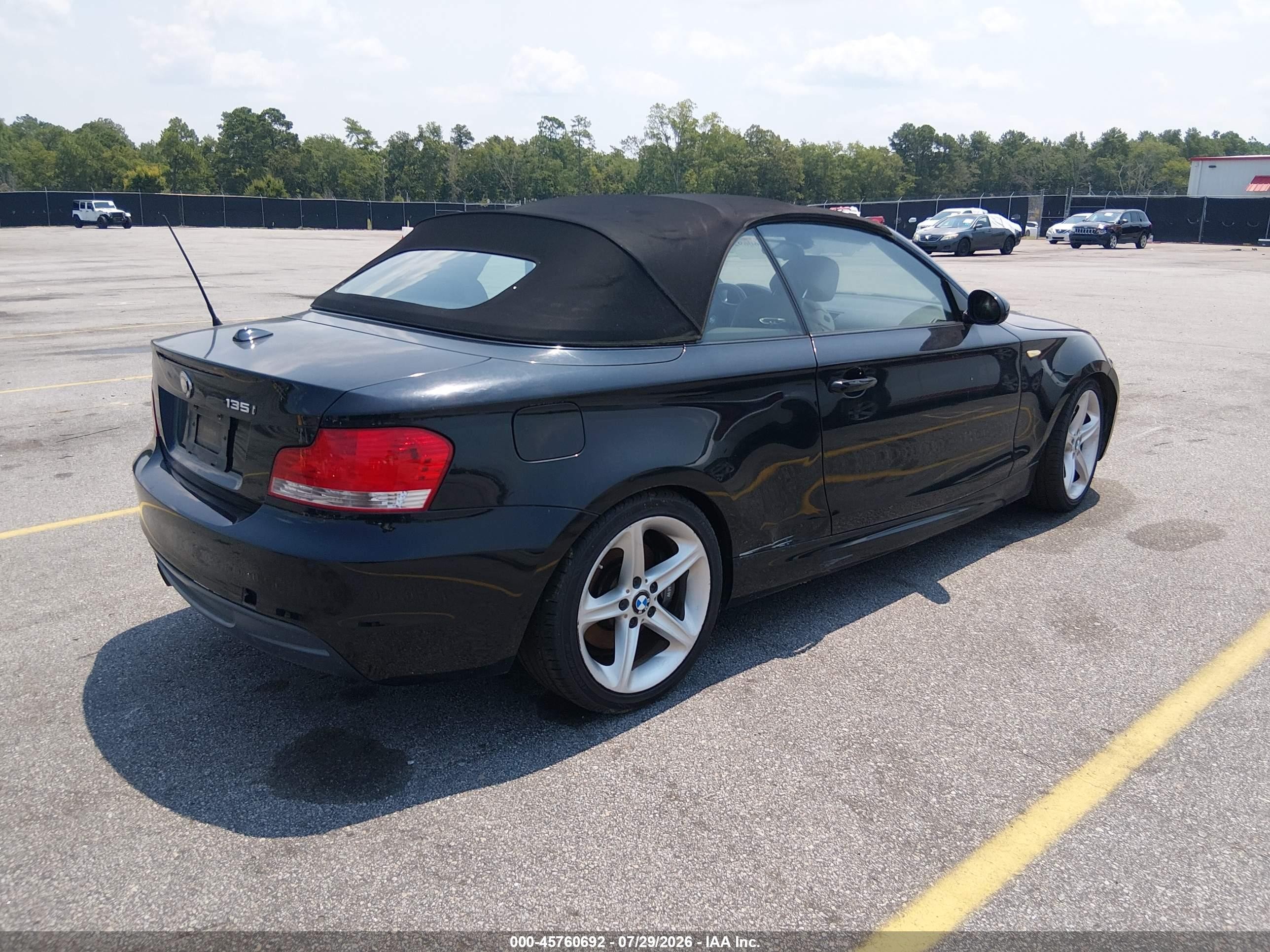 2009 Bmw 135i   Black vin: WBAUN93529VK40078