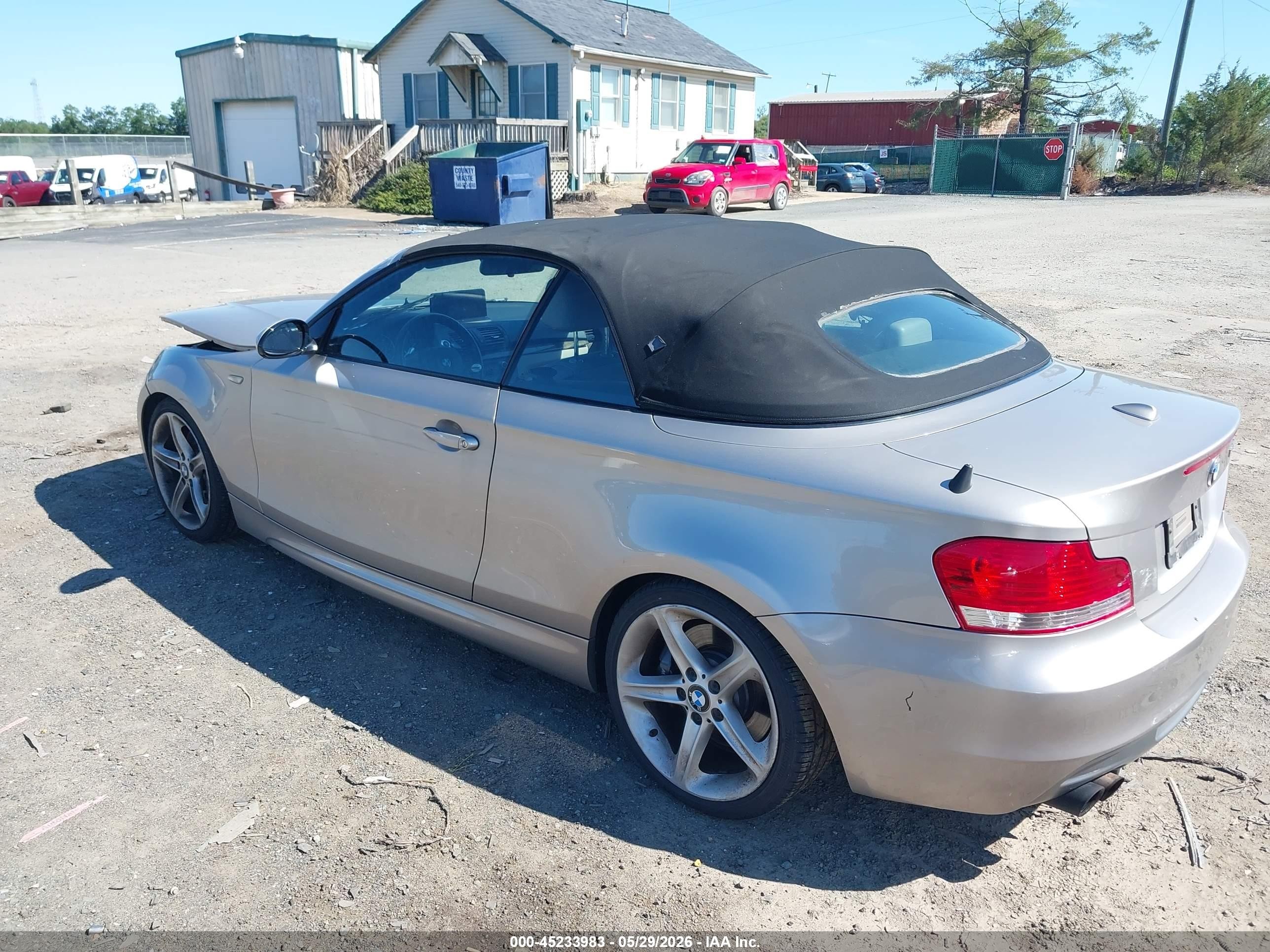 2009 Bmw 135i   Beige vin: WBAUN93529VK40260