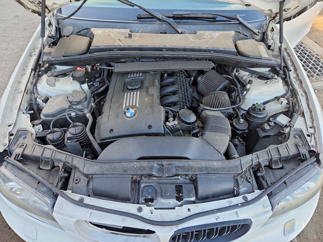 2009 Bmw 135 I White vin: WBAUN93529VK40579