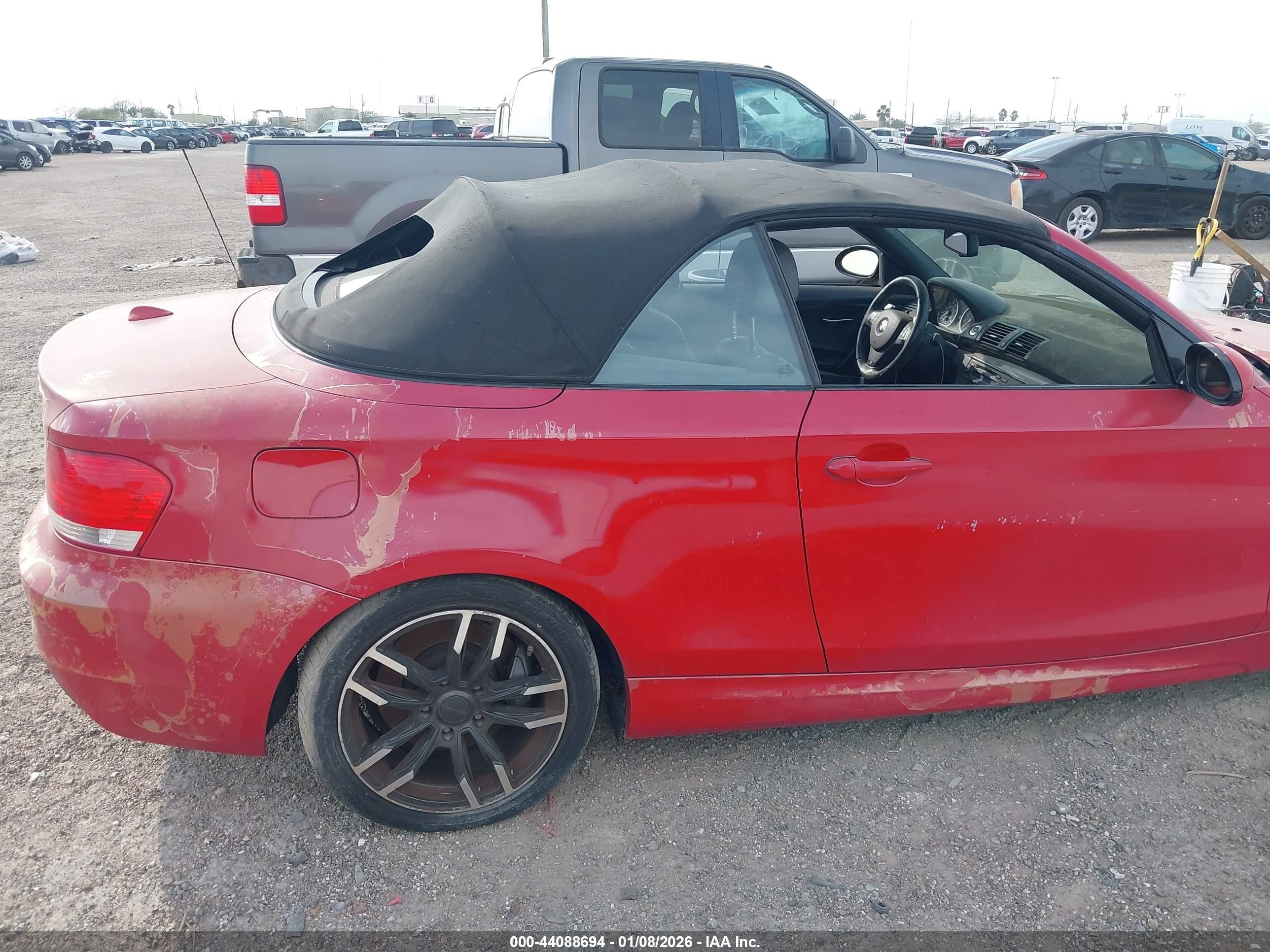 2009 Bmw 135i   Red vin: WBAUN93529VK41117