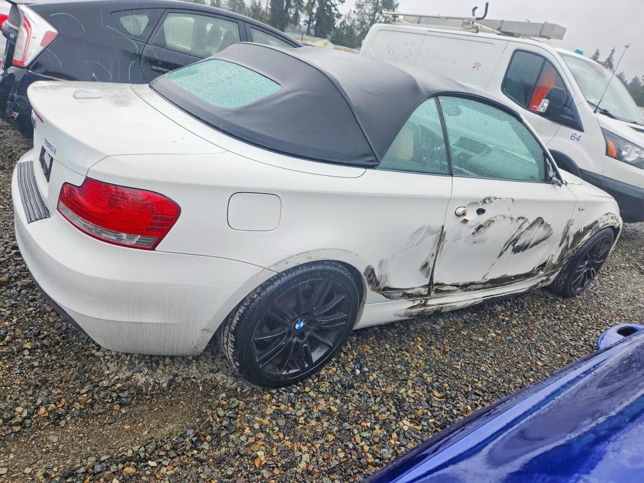 2009 Bmw 135 I Белый vin: WBAUN93539VK40042