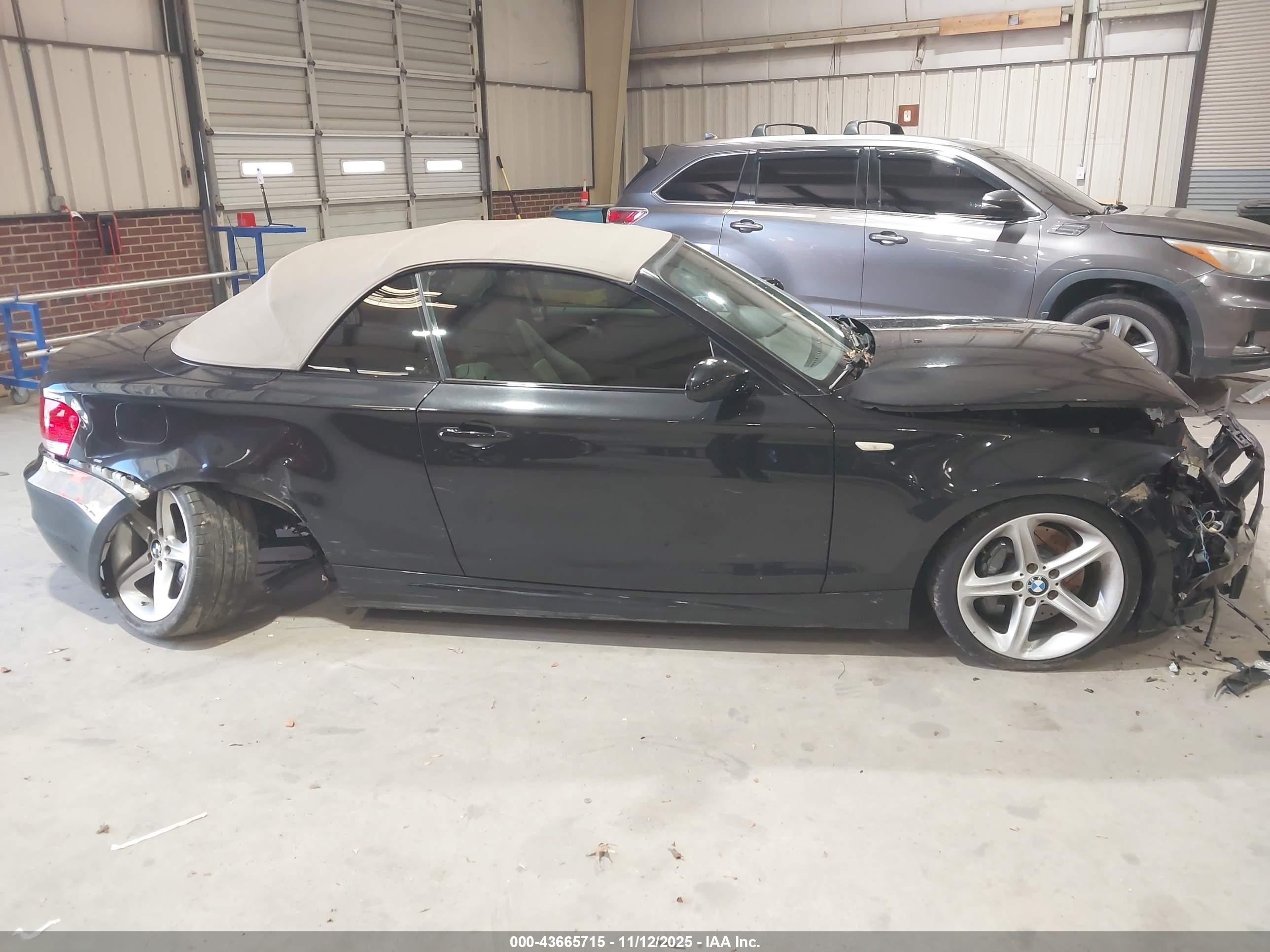 2009 Bmw 135i   Black vin: WBAUN93559VK41113