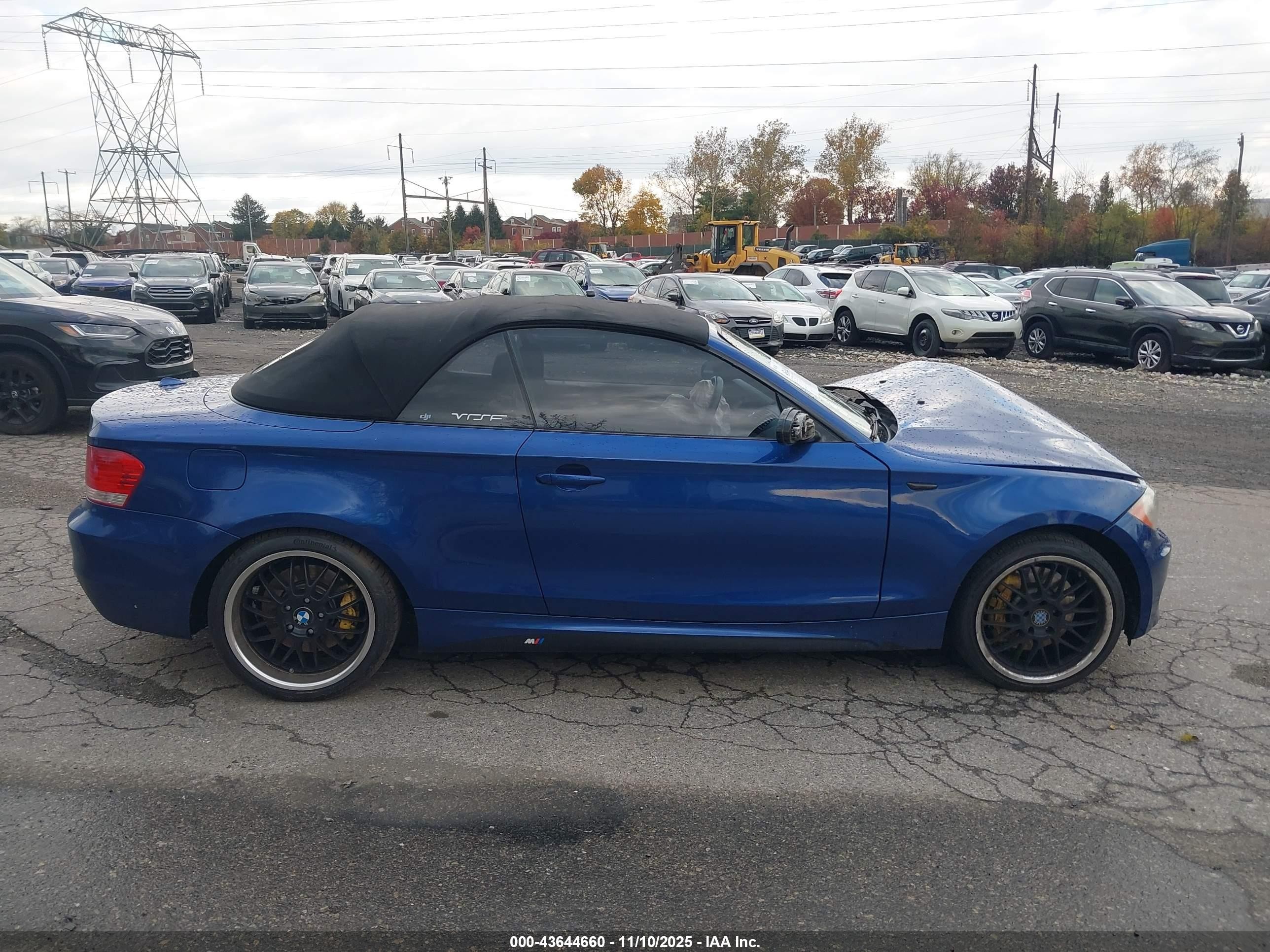 2009 Bmw 135i   Blue vin: WBAUN93579VK41016