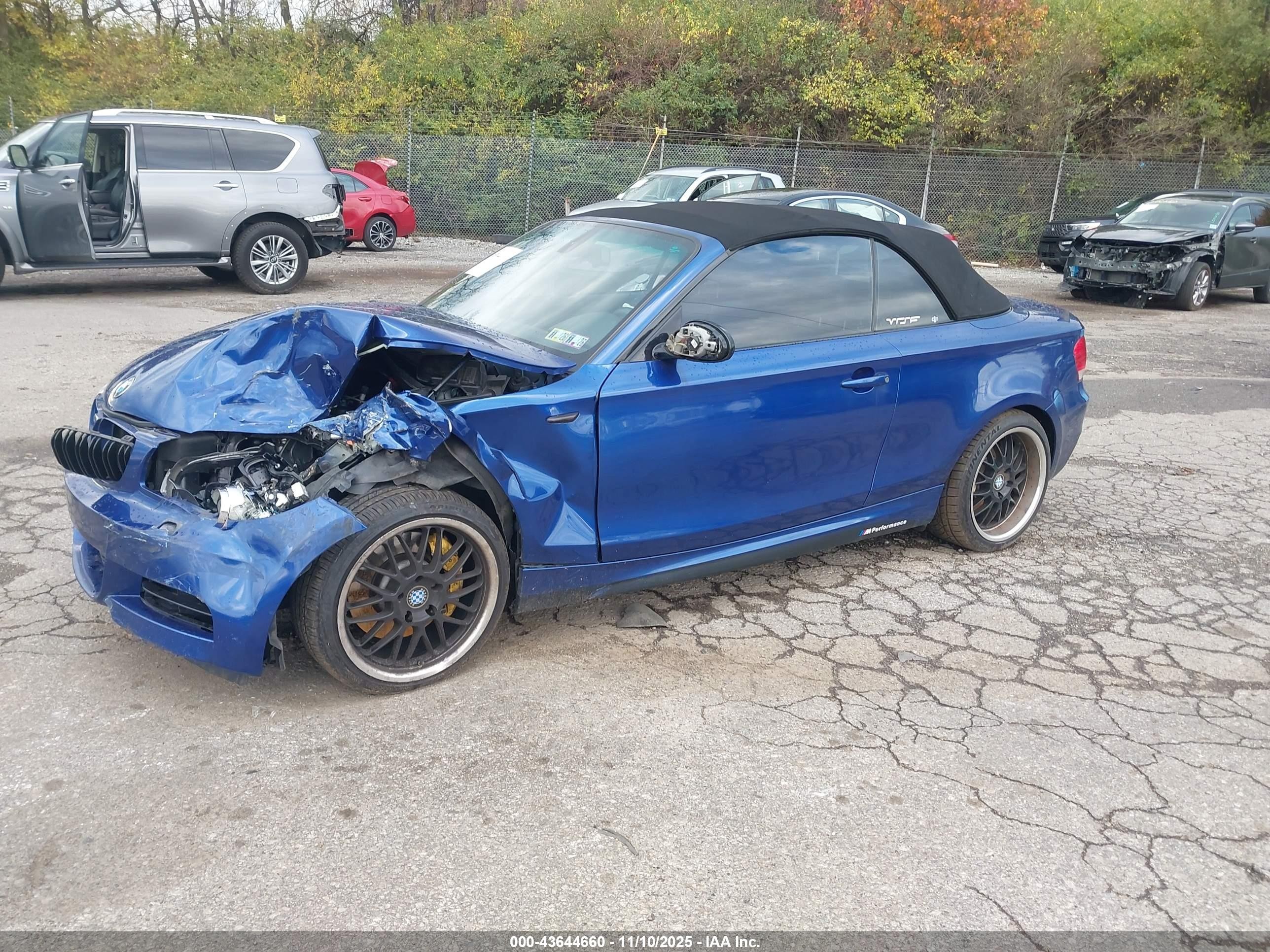 2009 Bmw 135i   Blue vin: WBAUN93579VK41016