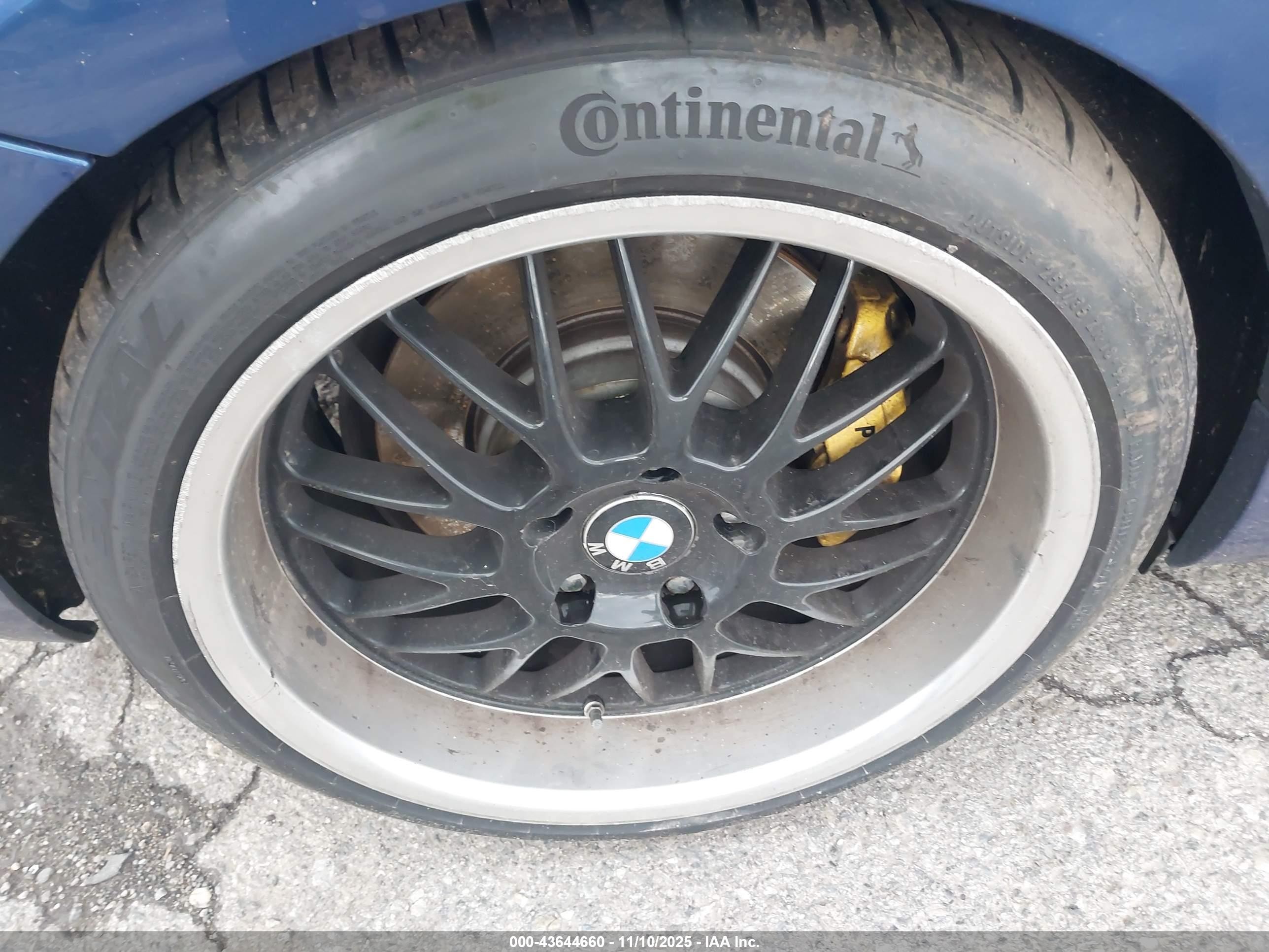 2009 Bmw 135i   Blue vin: WBAUN93579VK41016