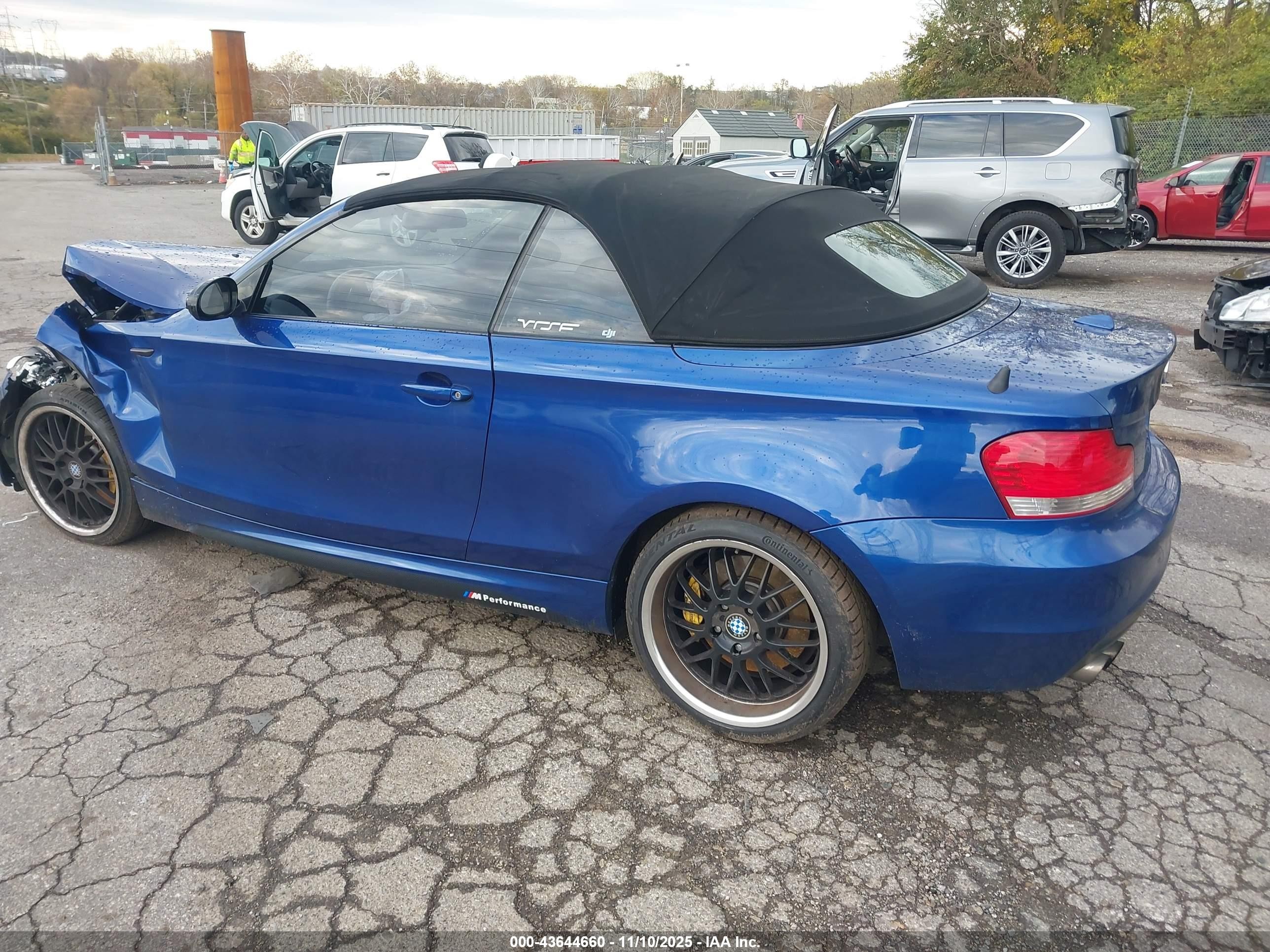 2009 Bmw 135i   Blue vin: WBAUN93579VK41016