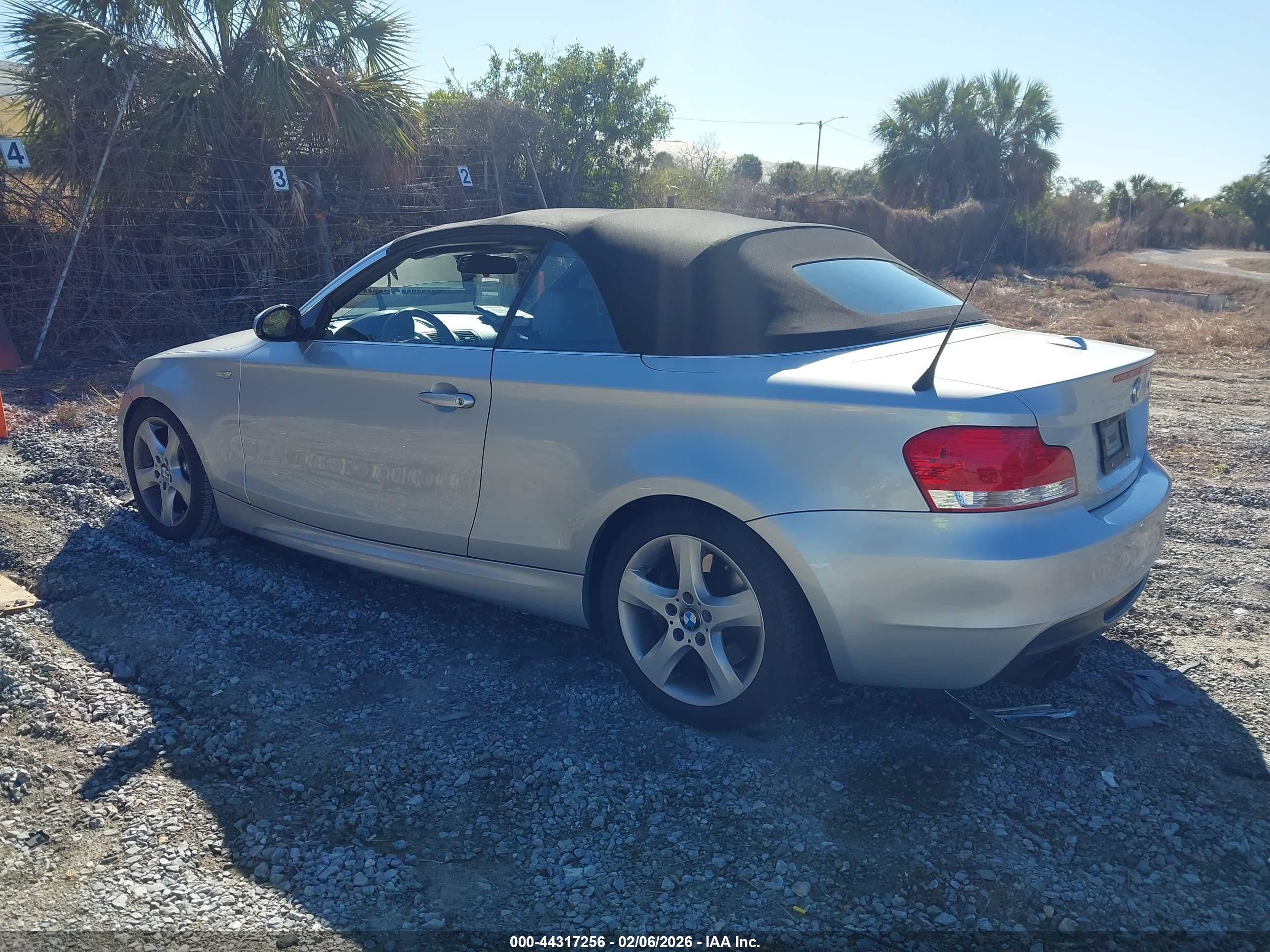 2009 Bmw 135i   Silver vin: WBAUN93599VK40112