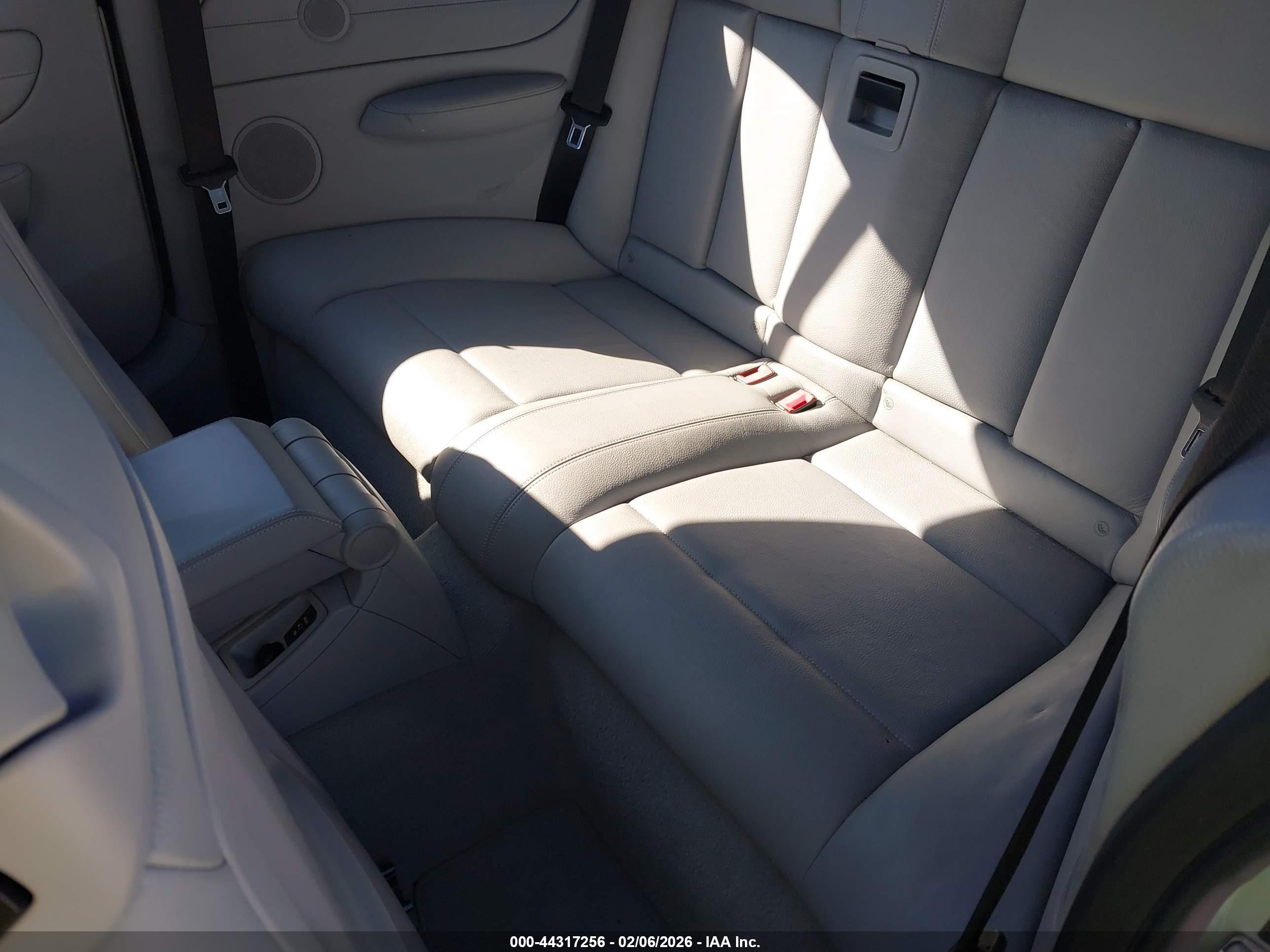 2009 Bmw 135i   Silver vin: WBAUN93599VK40112