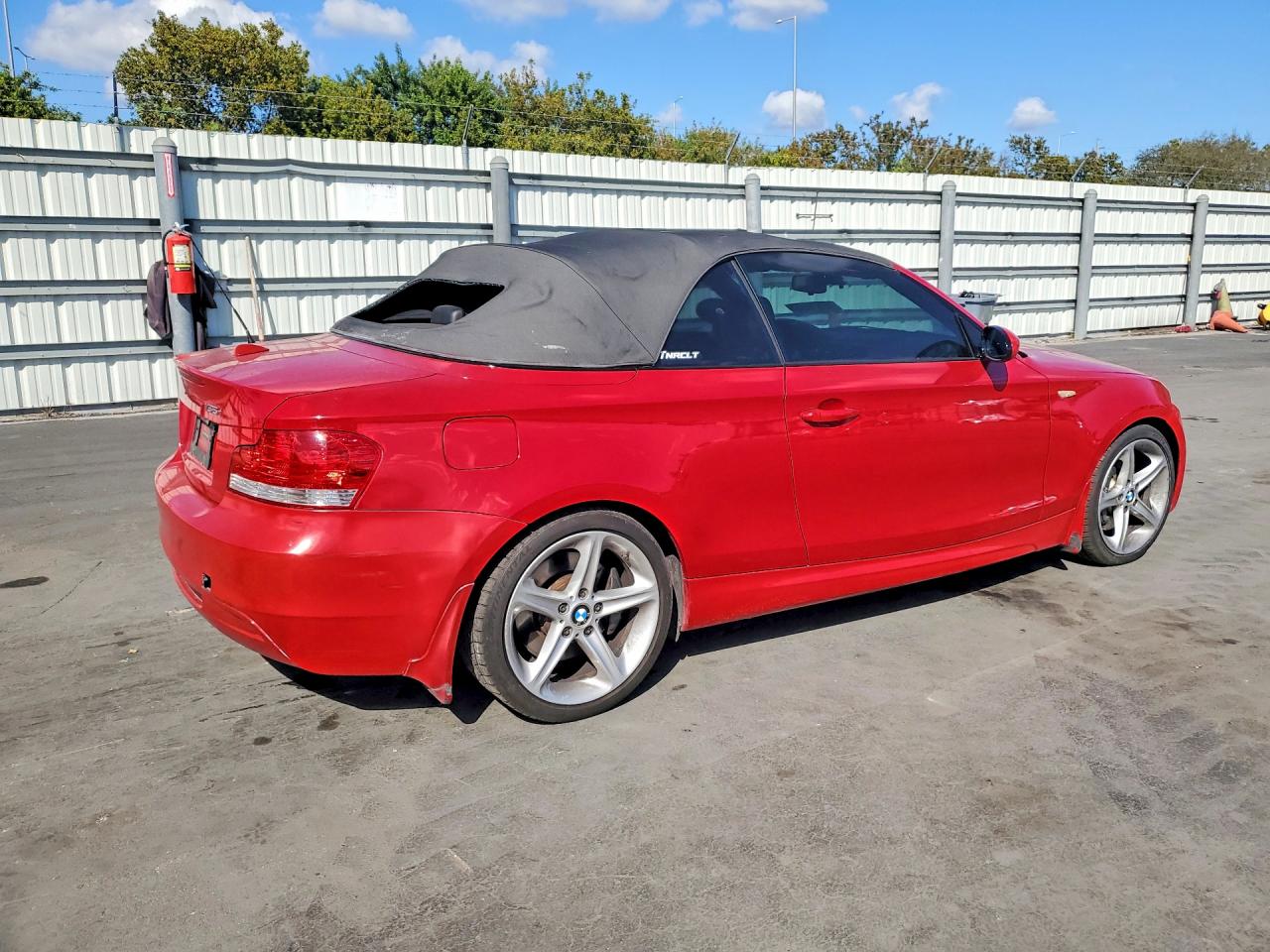 2008 Bmw 135 I Red vin: WBAUN935X8VF54708