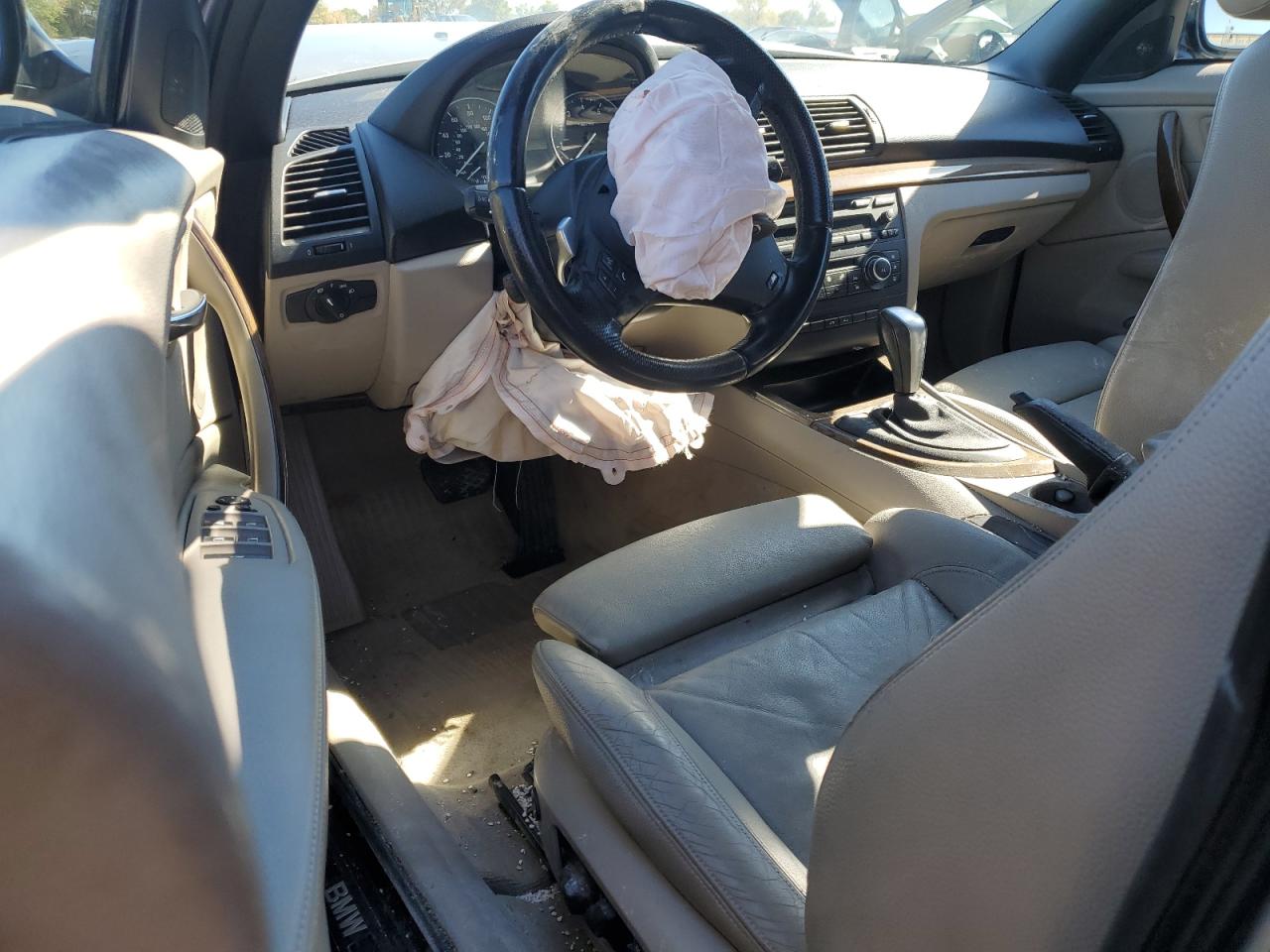 2010 Bmw 135 I Tan vin: WBAUN9C50AVK41931