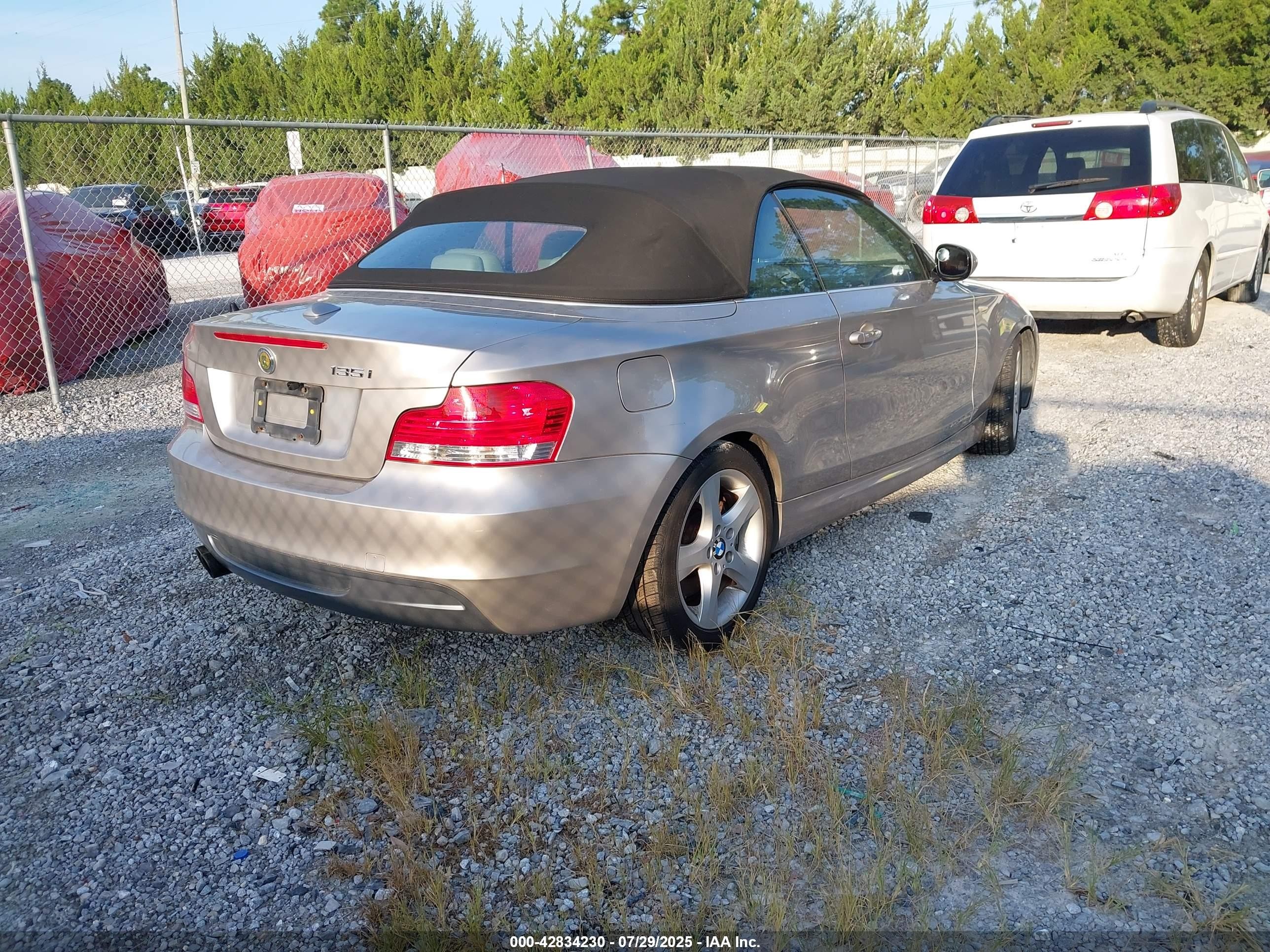 2010 Bmw 135i   Silver vin: WBAUN9C51AVK41498