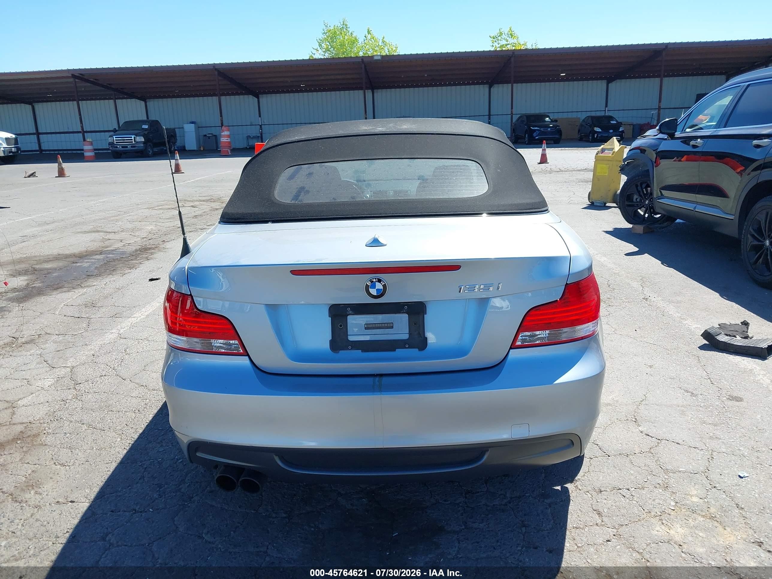 2010 Bmw 135i   Blue vin: WBAUN9C51AVK41730