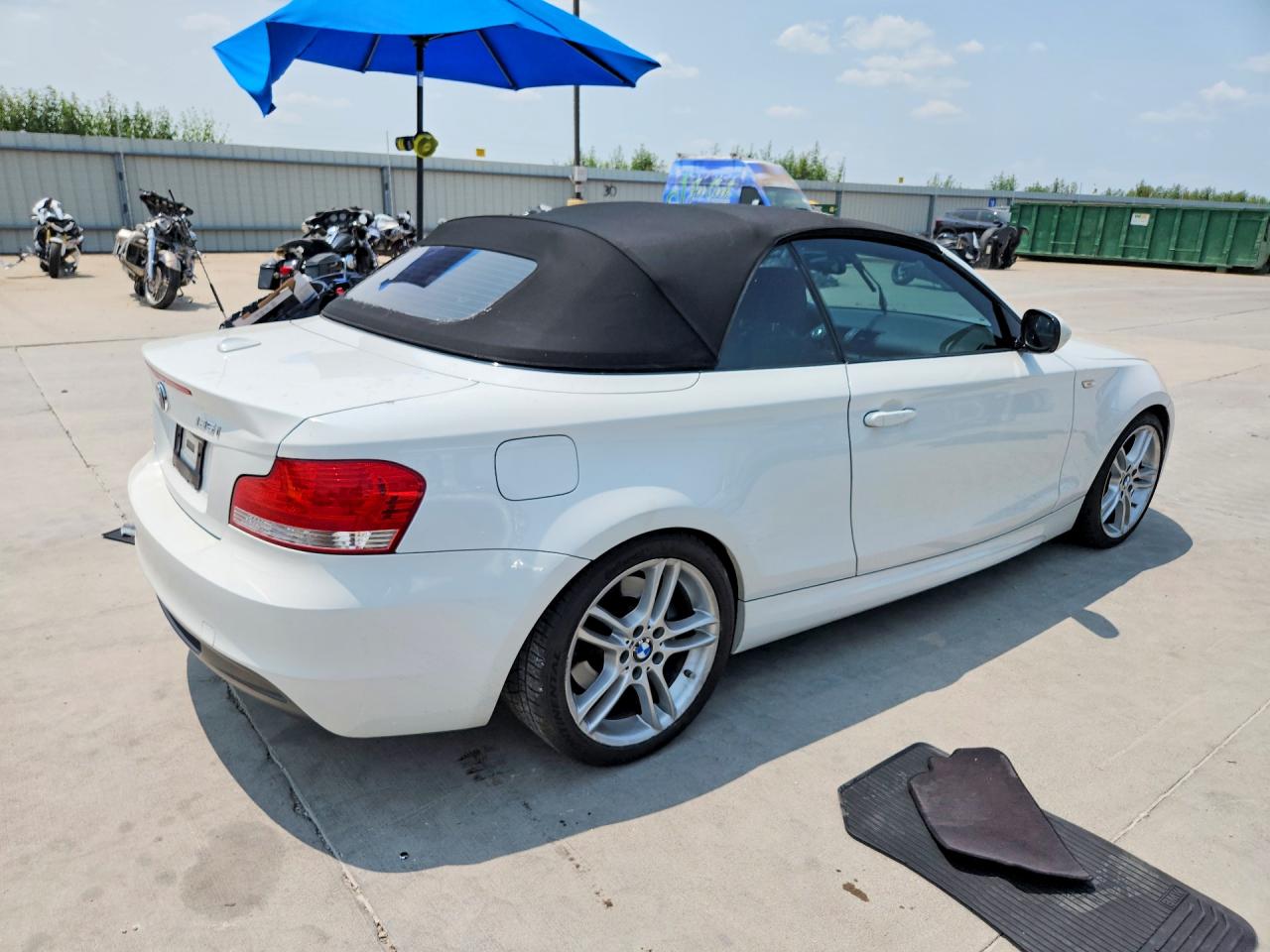 2010 Bmw 135 I White vin: WBAUN9C57AVK41781