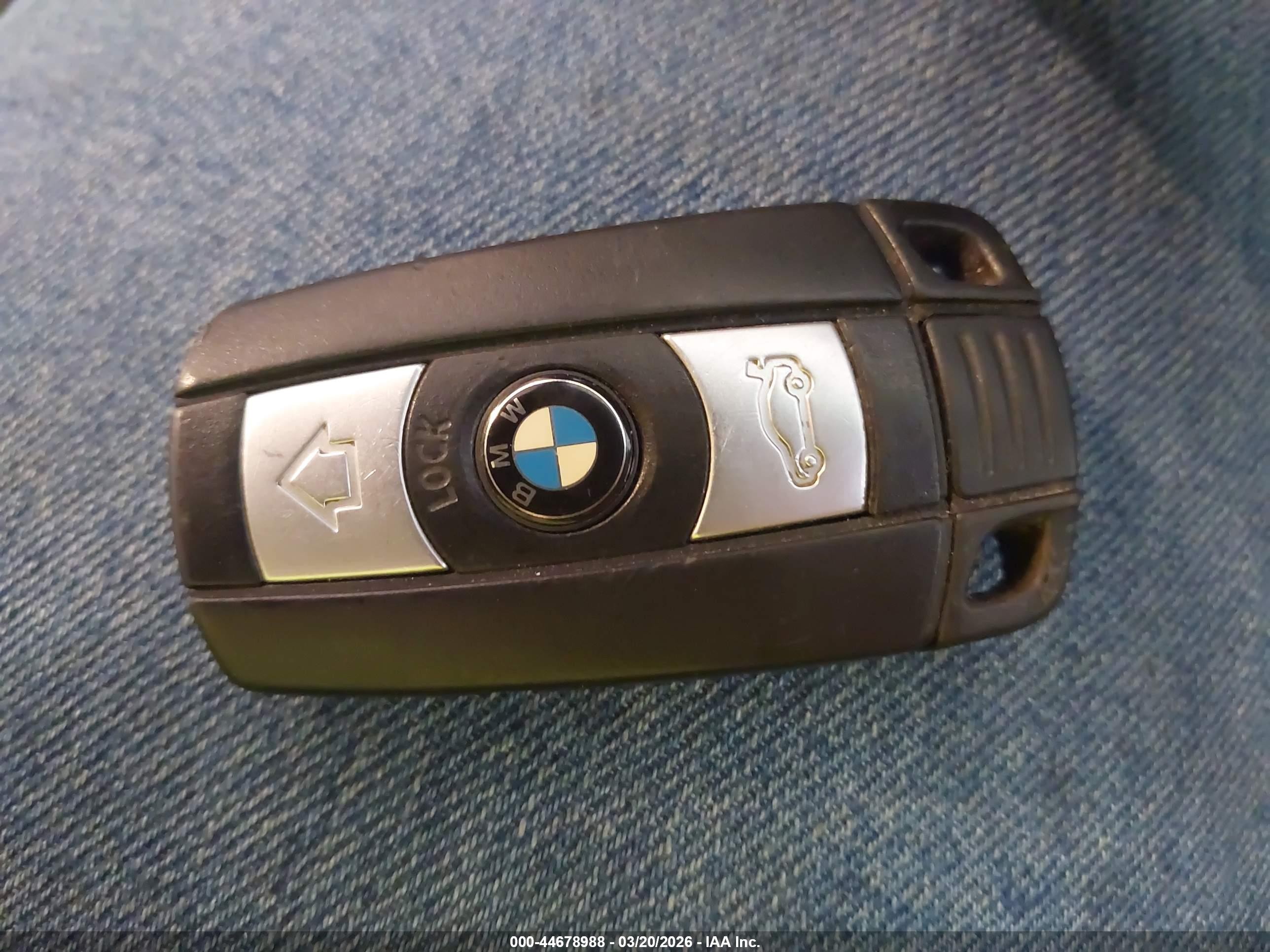 2010 Bmw 135i   Red vin: WBAUN9C58AVK41594