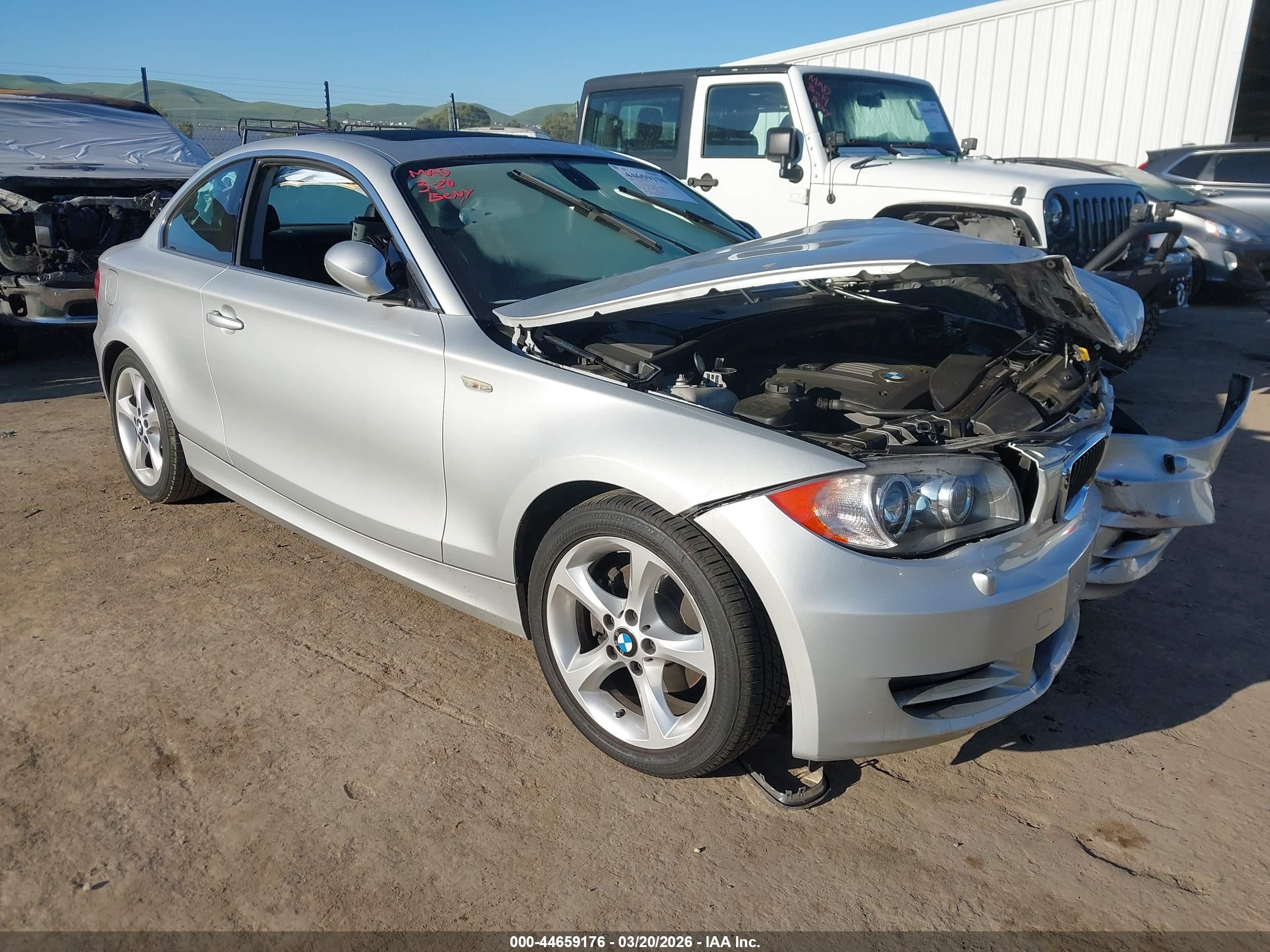 2009 Bmw 128i   Silver vin: WBAUP73529VK75590