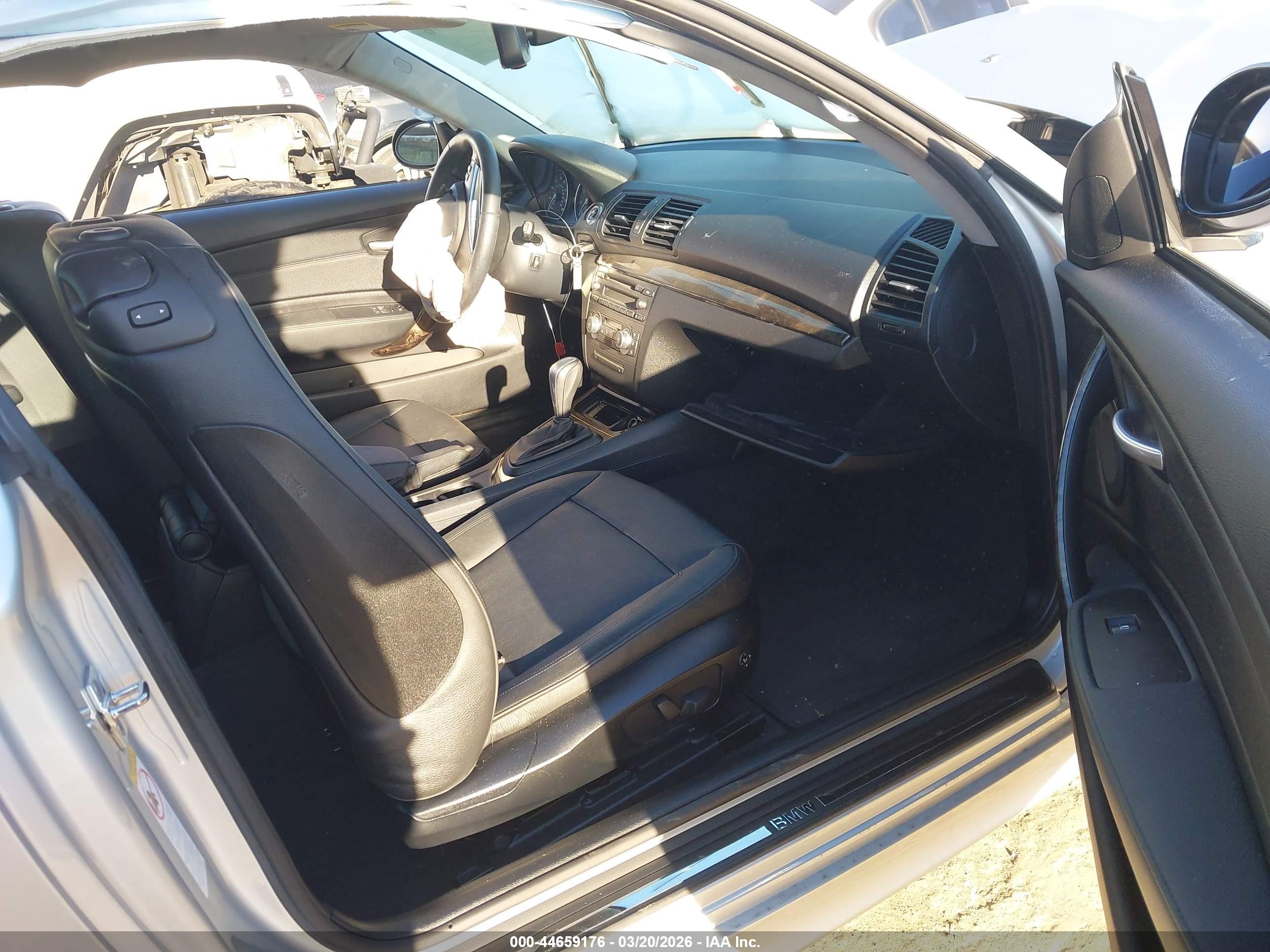 2009 Bmw 128i   Silver vin: WBAUP73529VK75590