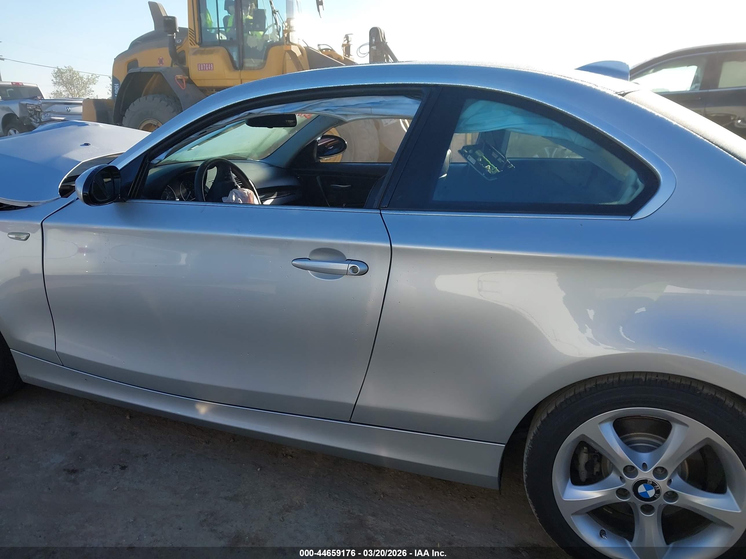 2009 Bmw 128i   Silver vin: WBAUP73529VK75590
