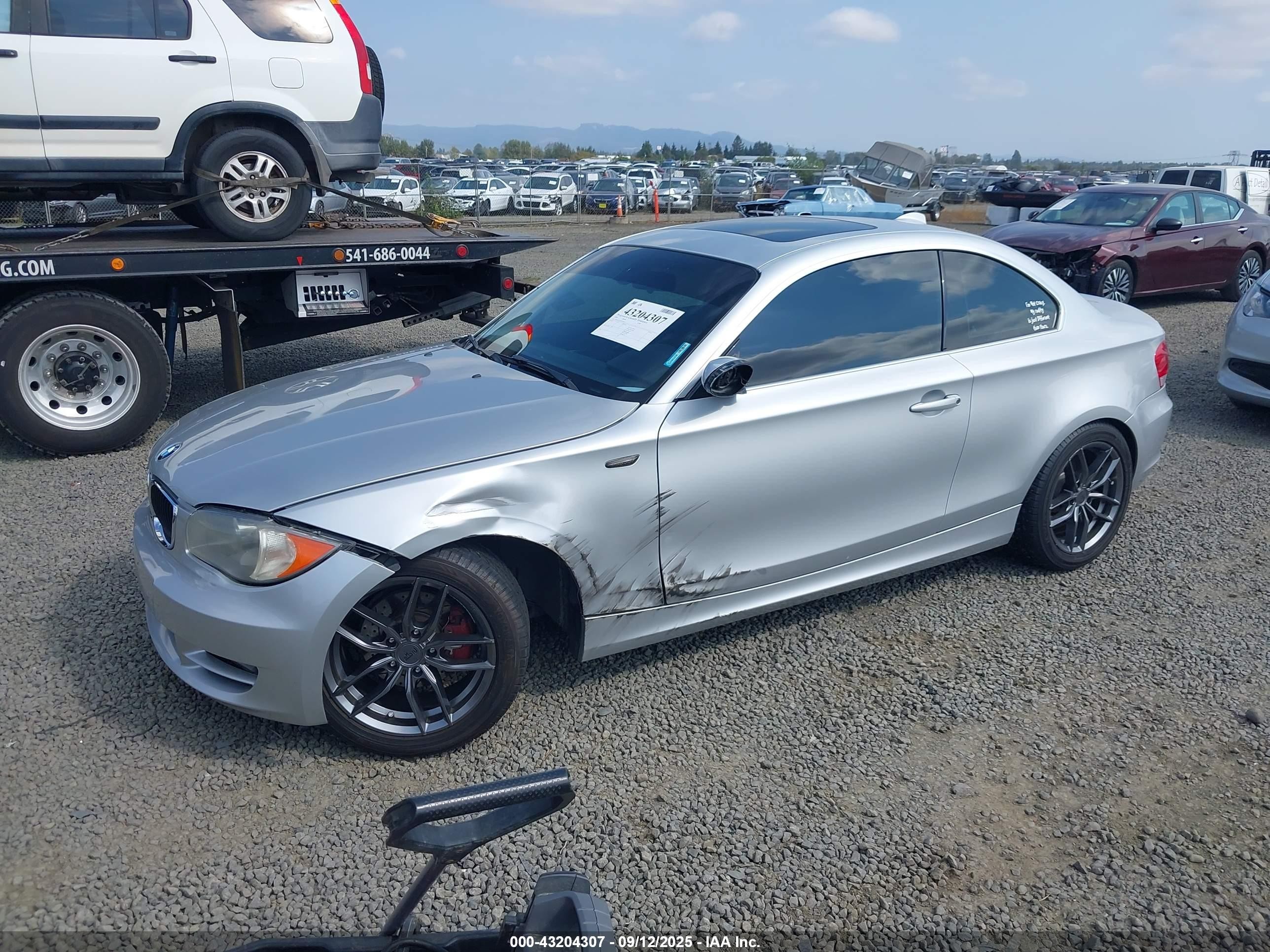 2008 Bmw 128i   Silver vin: WBAUP73538VF06322