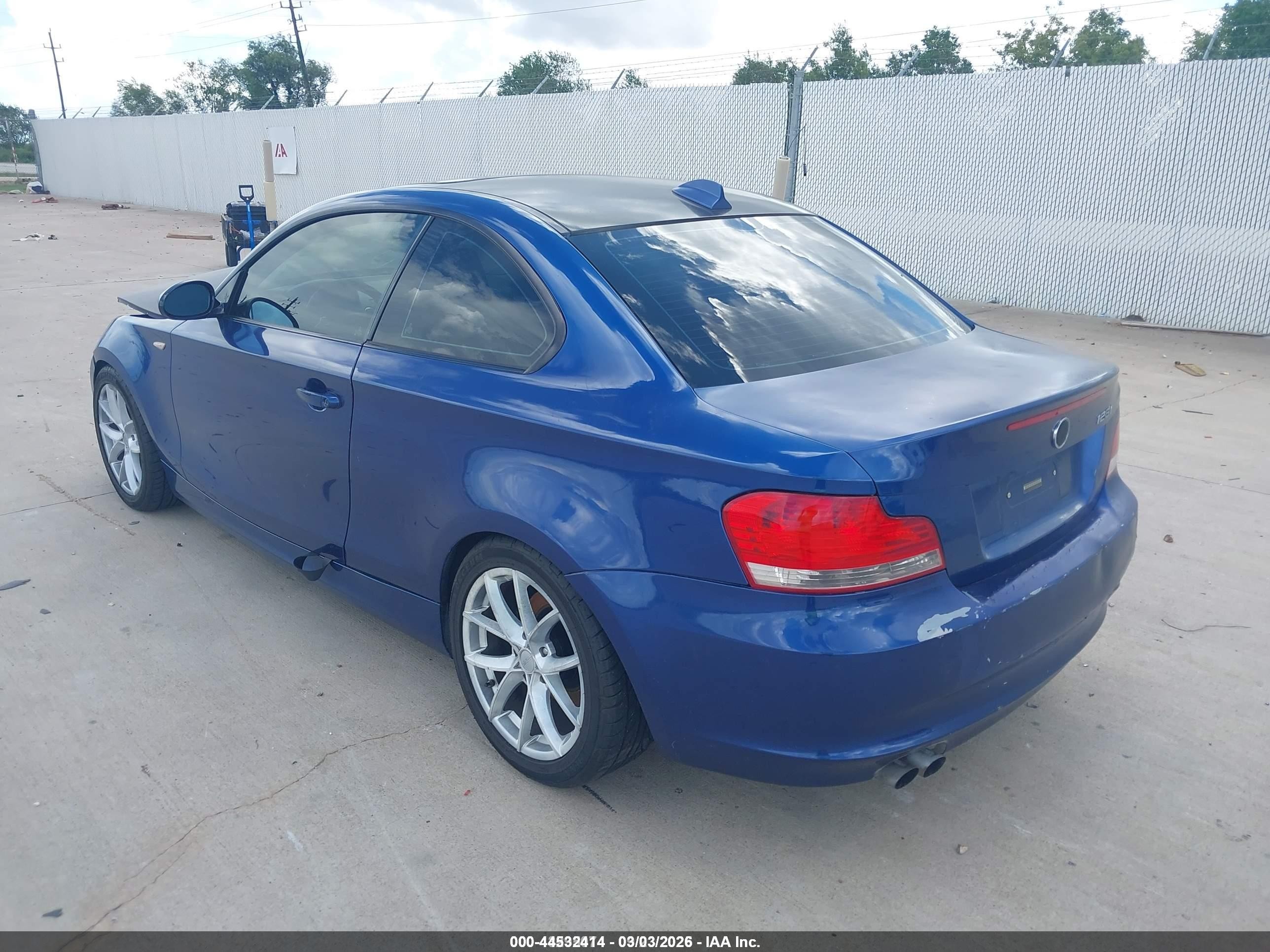2008 Bmw 128i   Синий vin: WBAUP73538VF09110