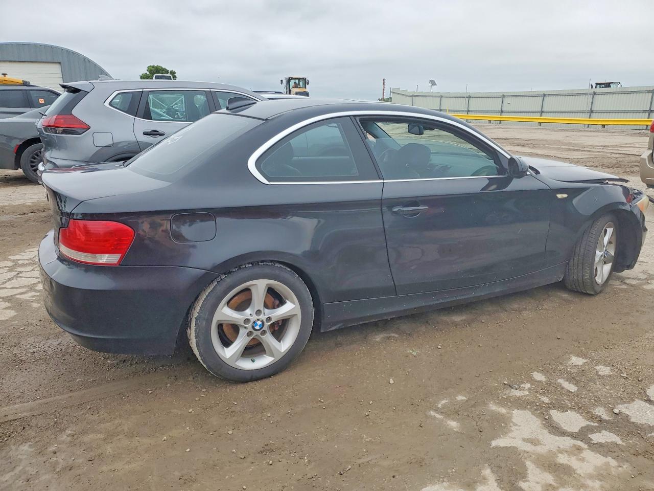 2009 Bmw 128 I Черный vin: WBAUP73539VK75937