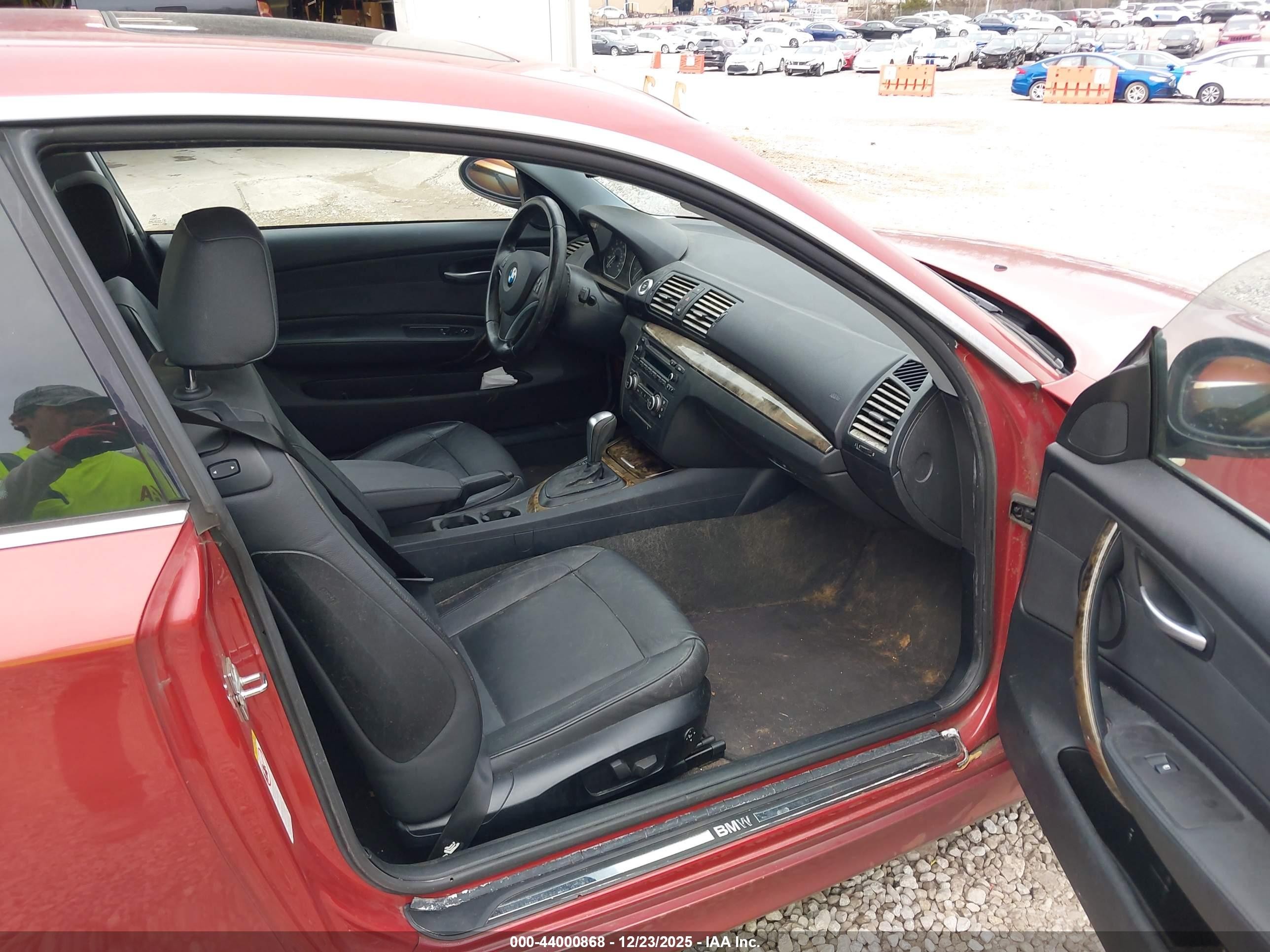 2008 Bmw 128i   Orange vin: WBAUP73548VF08158