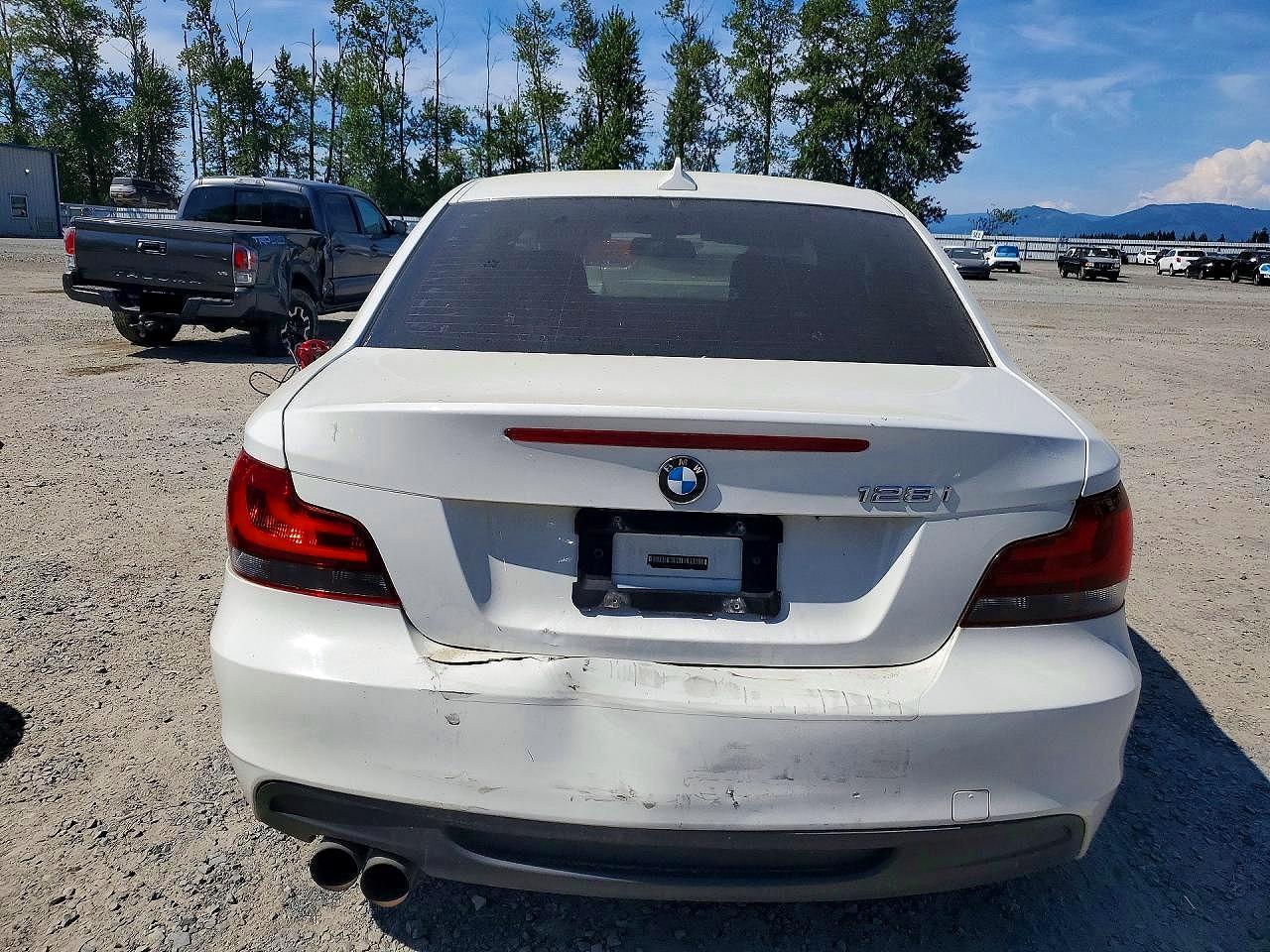 2009 Bmw 128 I White vin: WBAUP73559VF07067
