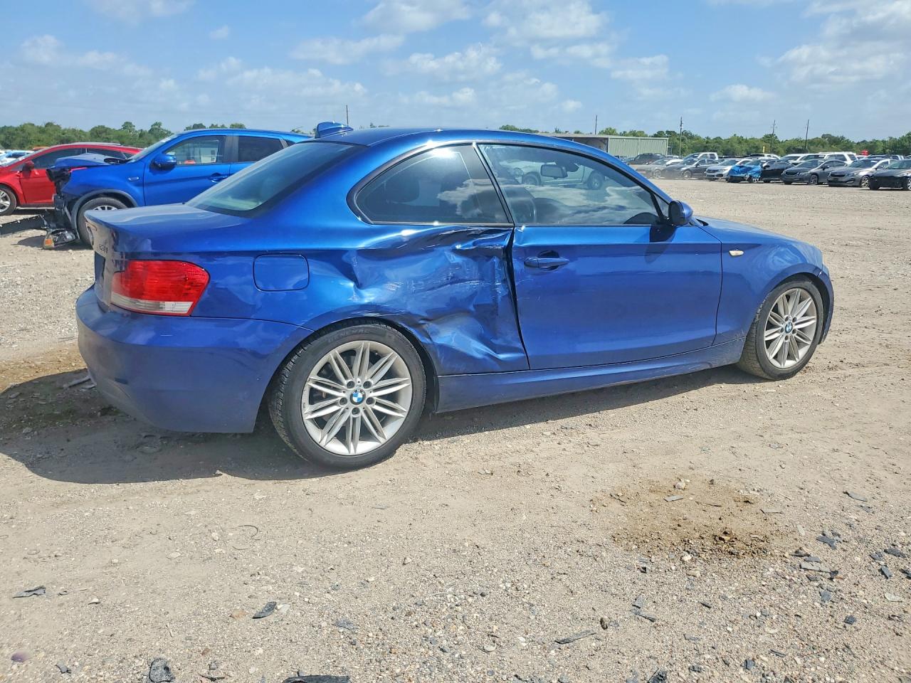 2009 Bmw 128 I Синий vin: WBAUP73559VK75891