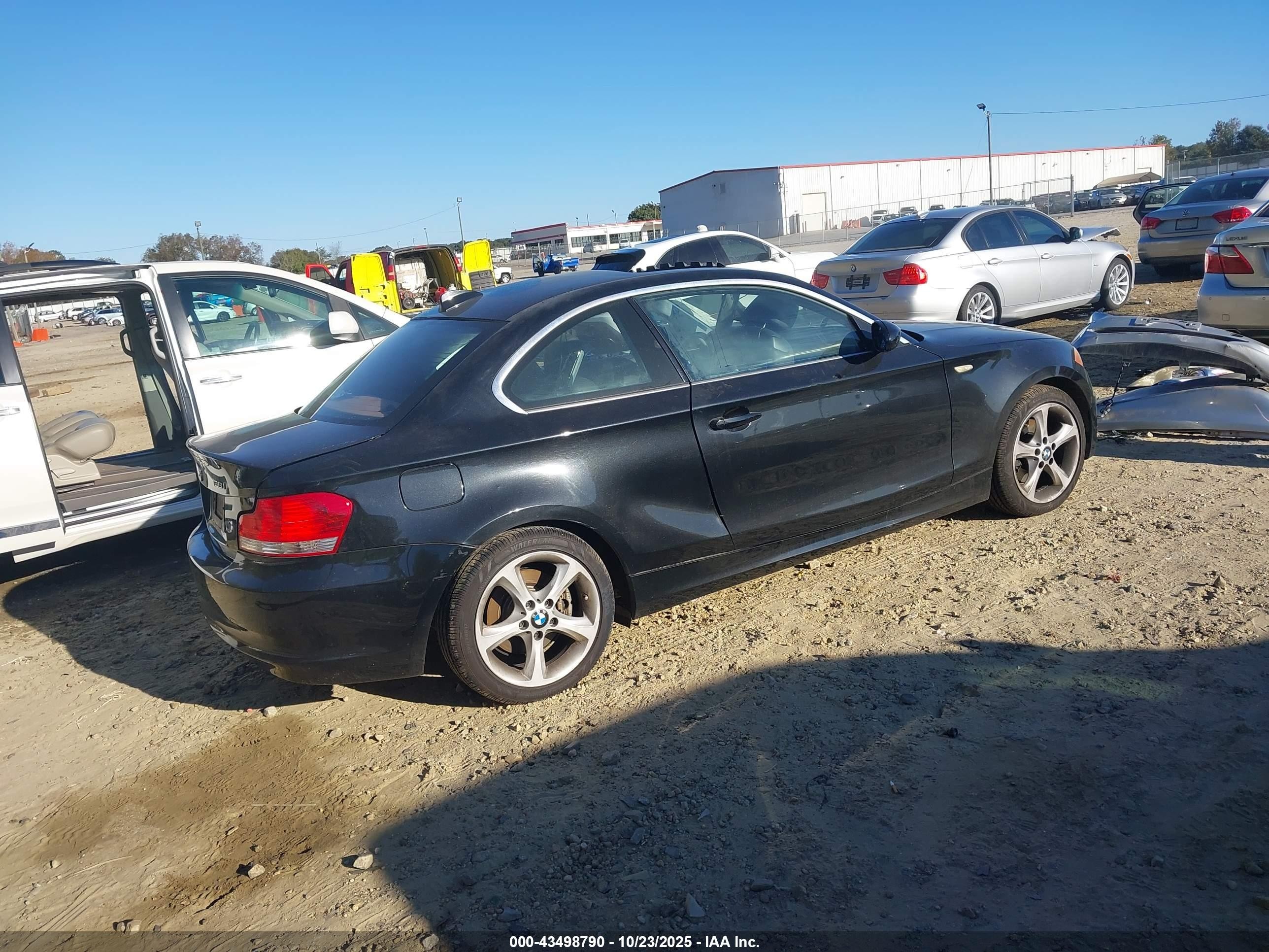2009 Bmw 128i   Black vin: WBAUP73589VK74623