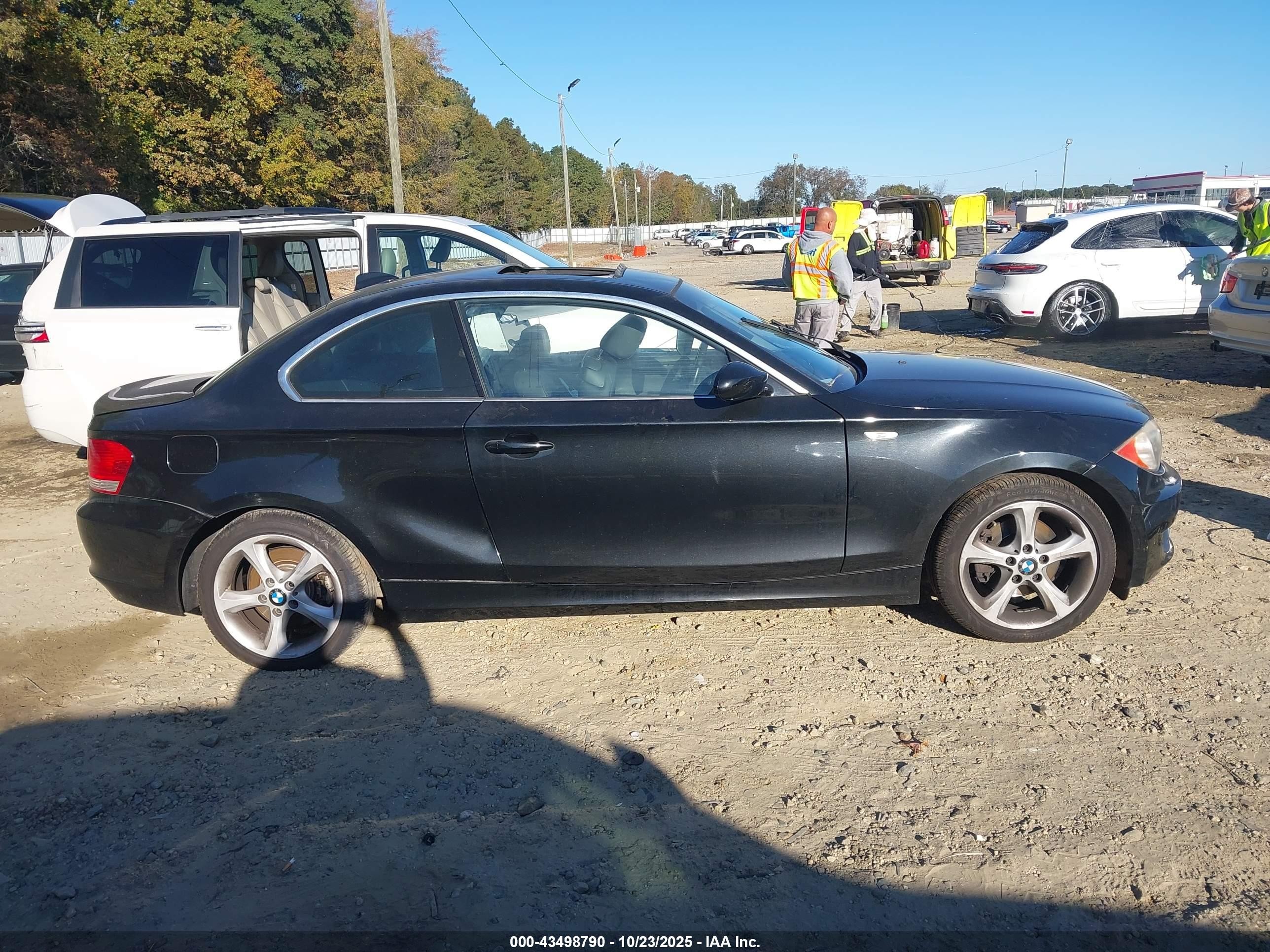 2009 Bmw 128i   Black vin: WBAUP73589VK74623