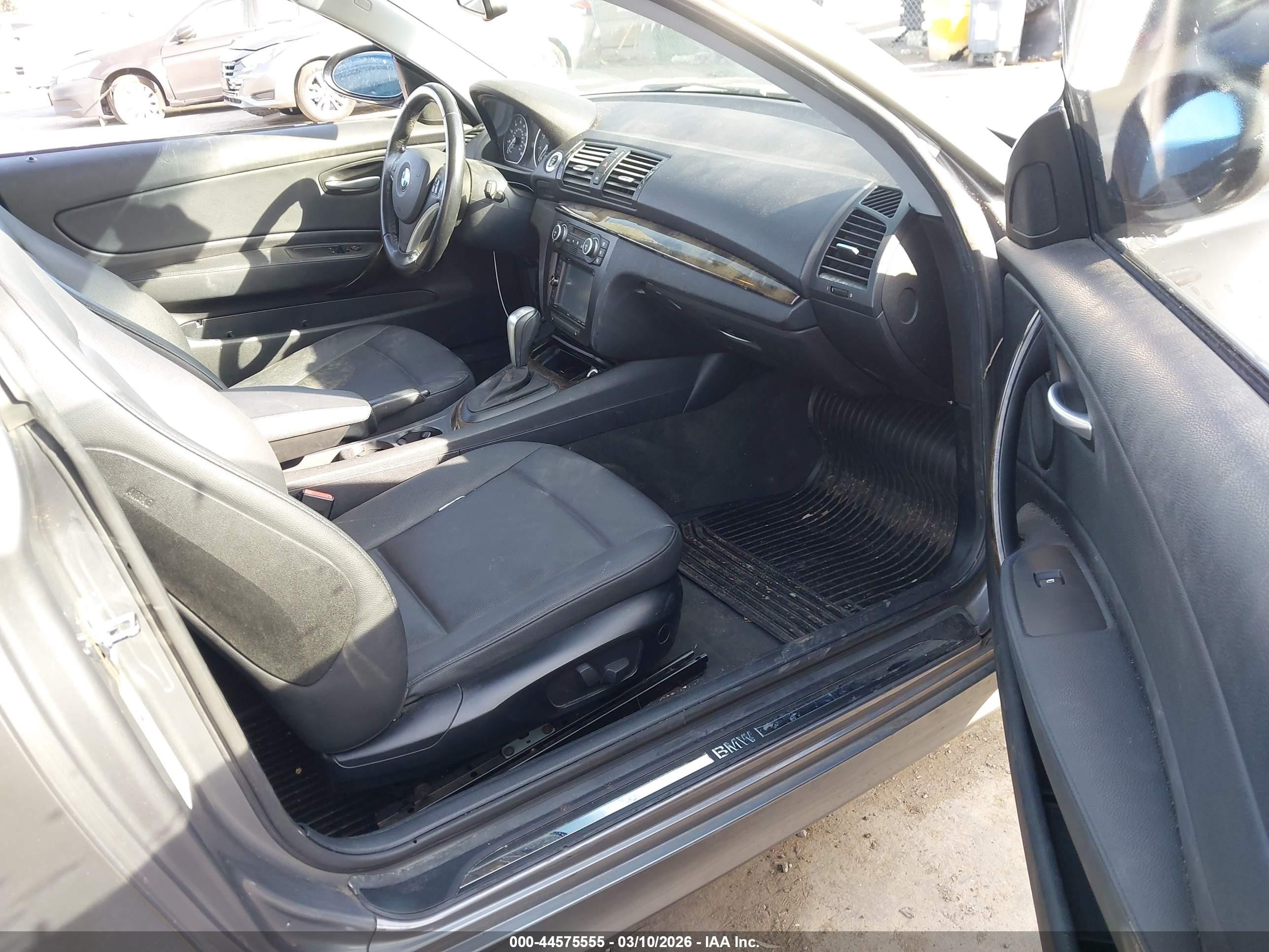 2009 Bmw 128i   Серый vin: WBAUP73589VK74721