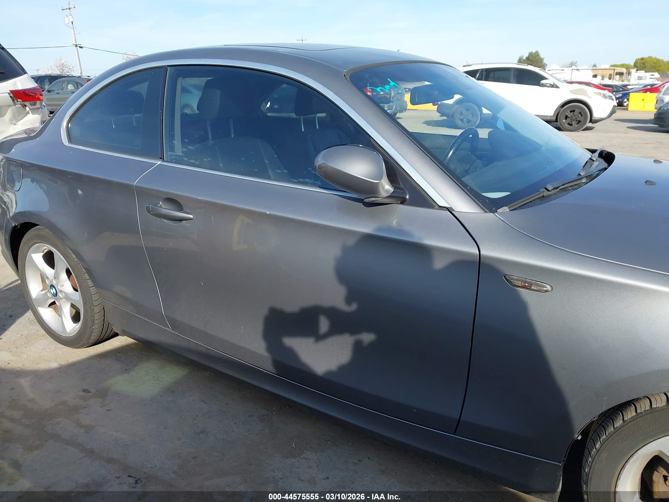 2009 Bmw 128i   Серый vin: WBAUP73589VK74721
