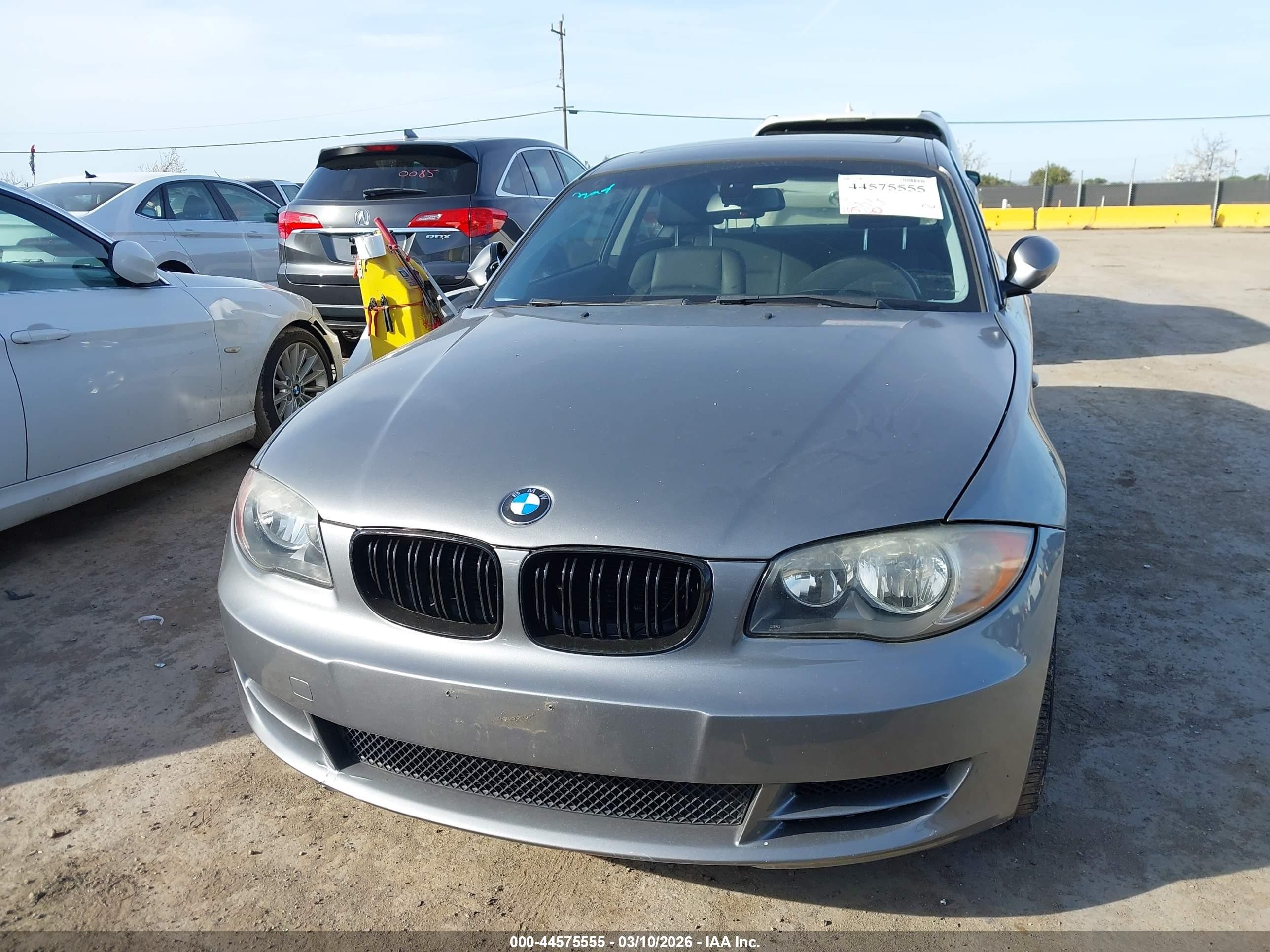 2009 Bmw 128i   Серый vin: WBAUP73589VK74721