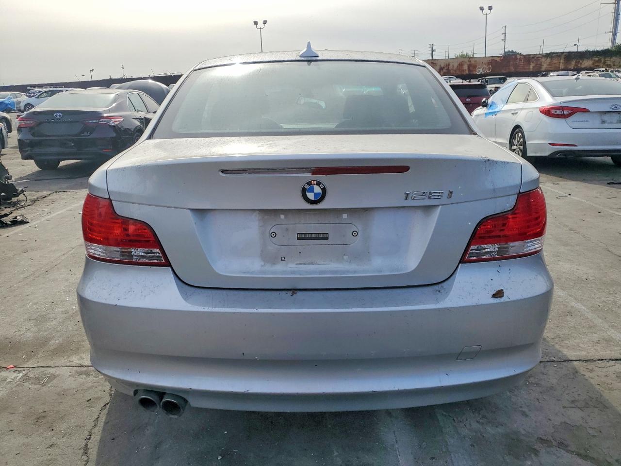 2009 Bmw 128 I Silver vin: WBAUP73589VK75187