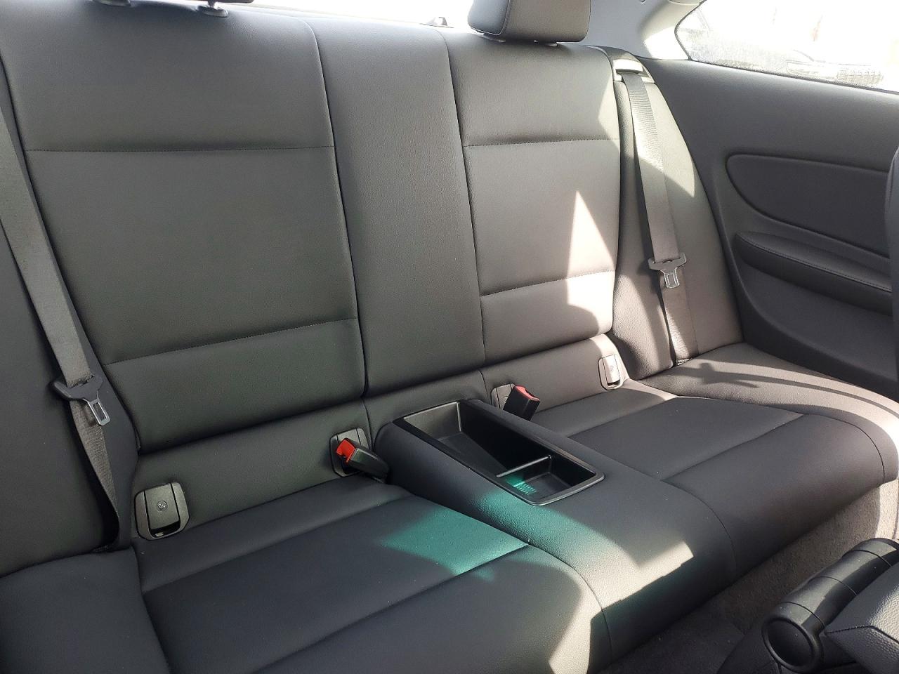2009 Bmw 128 I Silver vin: WBAUP73589VK75187
