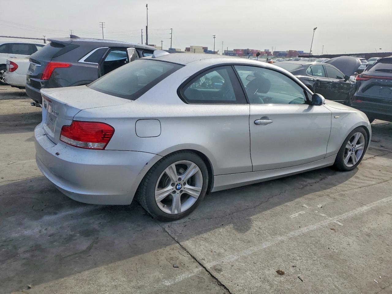 2009 Bmw 128 I Silver vin: WBAUP73589VK75187