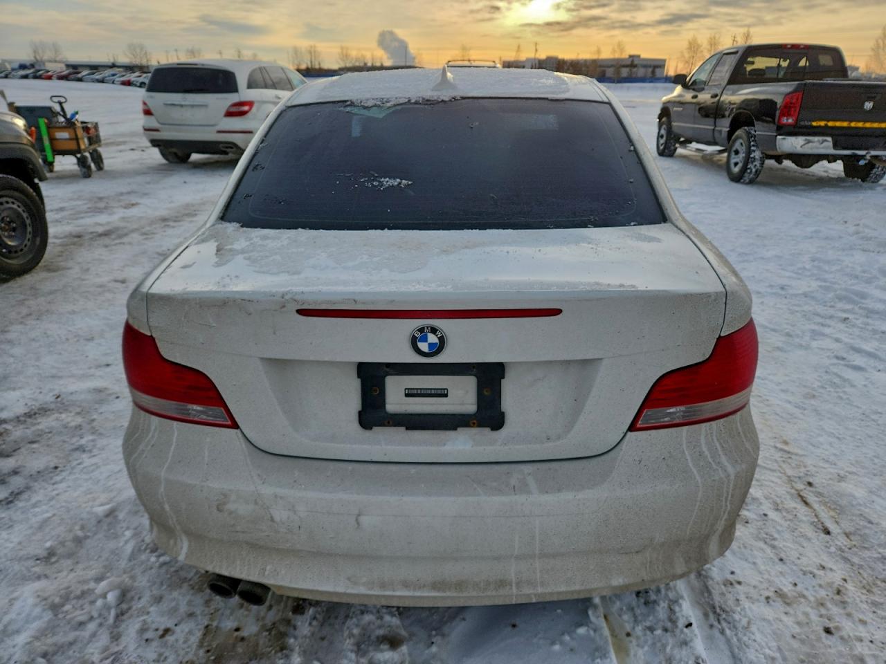 2009 Bmw 128 I White vin: WBAUP73599VK74842