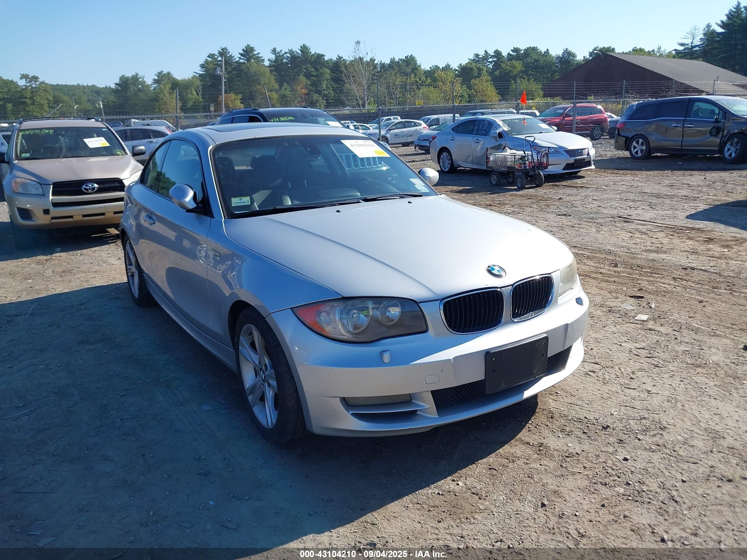 2009 Bmw 128i   Silver vin: WBAUP735X9VF07548