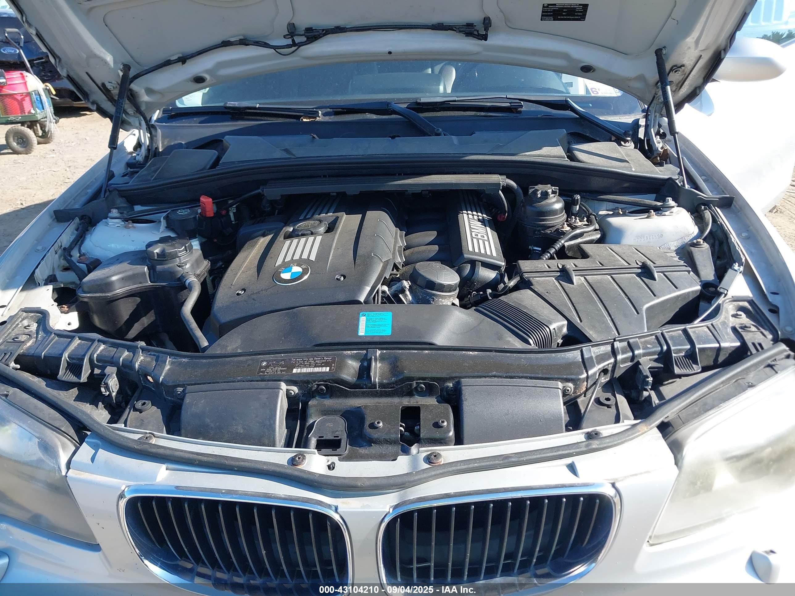 2009 Bmw 128i   Silver vin: WBAUP735X9VF07548