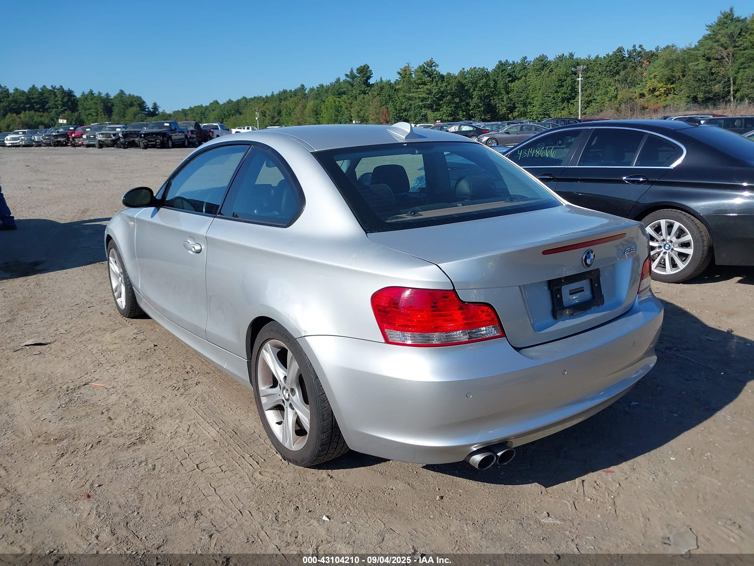 2009 Bmw 128i   Silver vin: WBAUP735X9VF07548